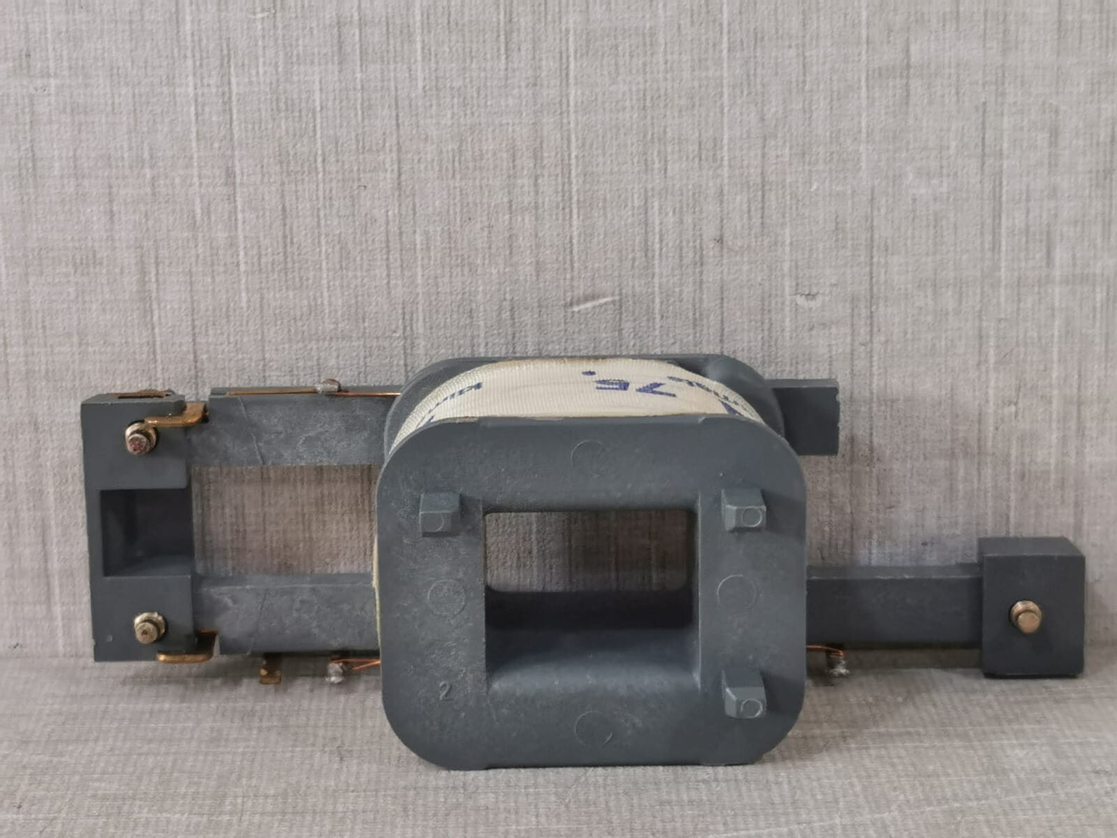 ABB 1SBN153510R8106 ABB 1SBN153510R8106 ZA75-80 230-240V 60Hz REPLACEMENT COIL 2