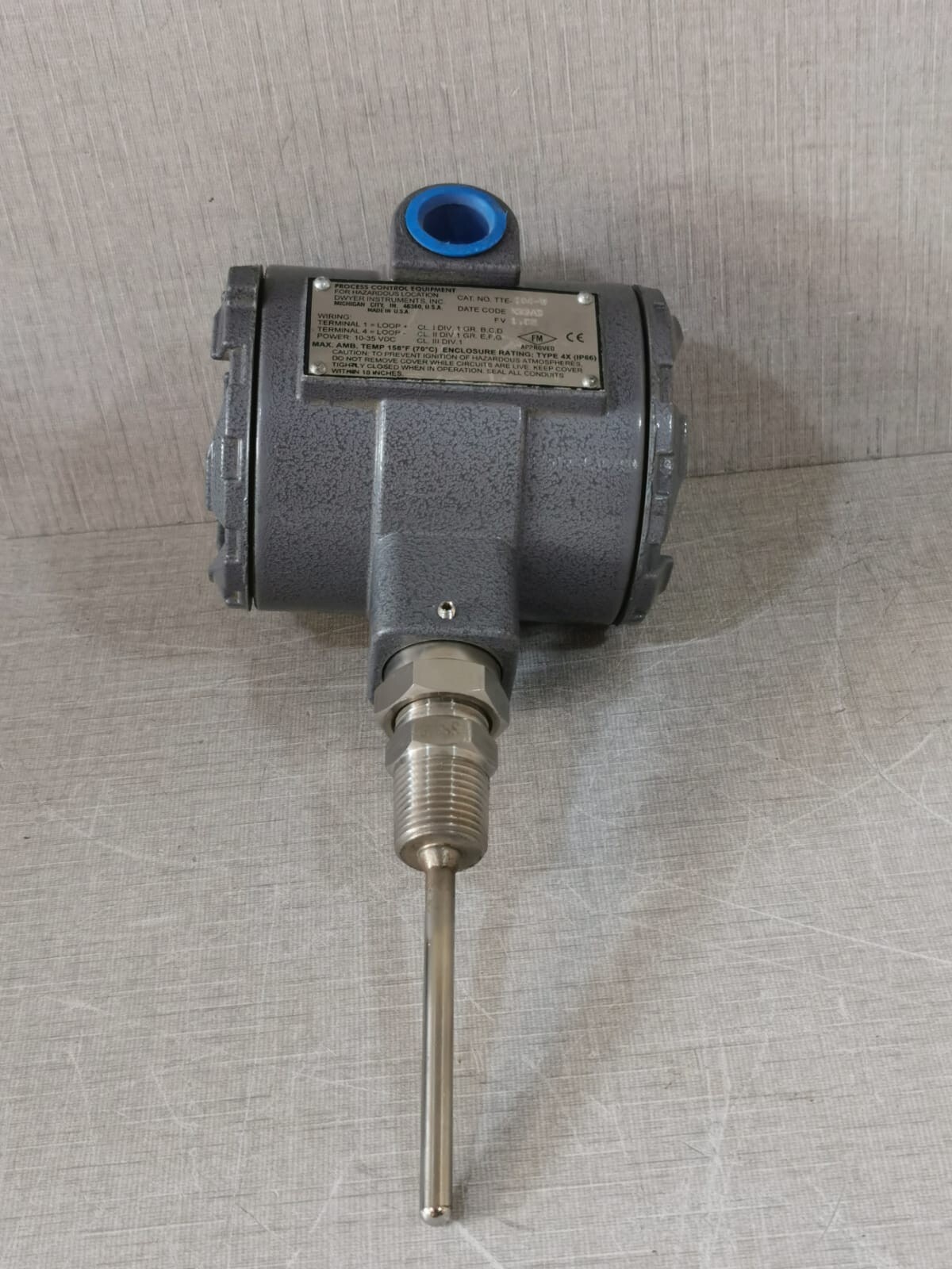 DWYER INSTRUMENTS TTE-104-W DWYER INSTRUMENTS TTE-104-W EXPLOSION-PROOF RTD Temperature Transmitter, 4"Probe 4