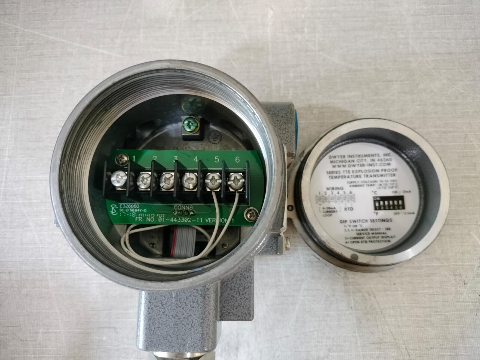 DWYER INSTRUMENTS TTE-104-W DWYER INSTRUMENTS TTE-104-W Temperature Transmitter 8