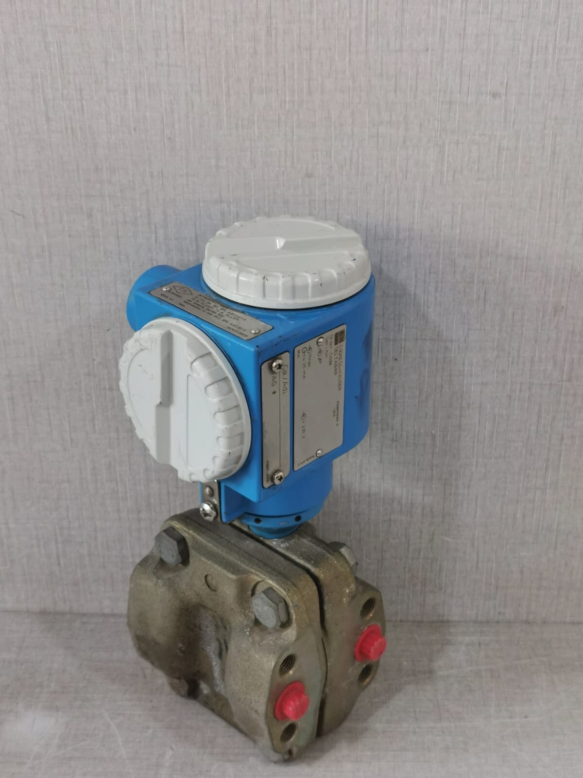 Endress+Hauser PMD230-WH3H9ED1B ENDRESS+HAUSER PMD230-WH3H9ED1B DELTABAR PRESSURE TRANSMITTER 2