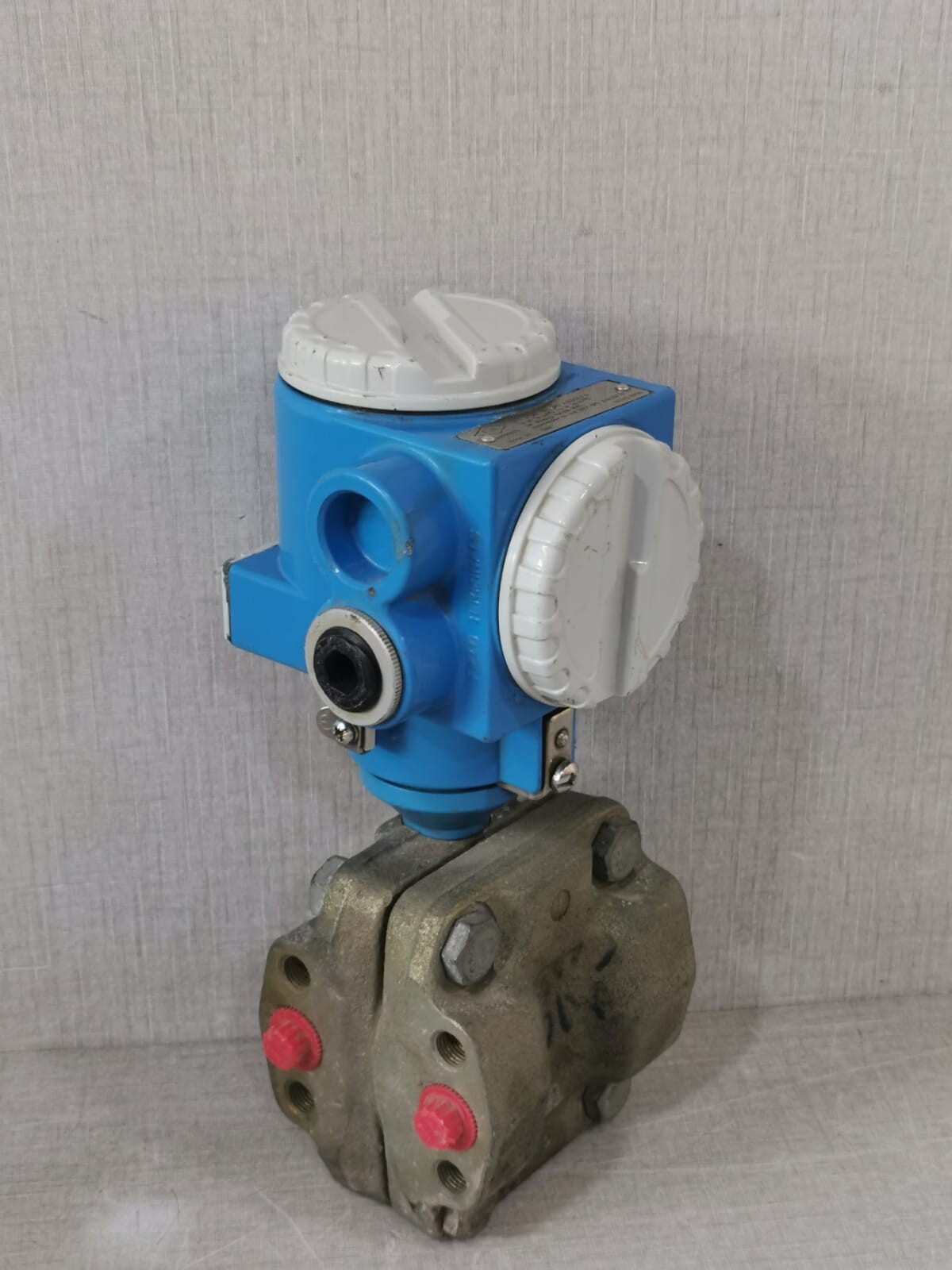 Endress+Hauser PMD230-WH3H9ED1B ENDRESS+HAUSER PMD230-WH3H9ED1B DELTABAR PRESSURE TRANSMITTER 3
