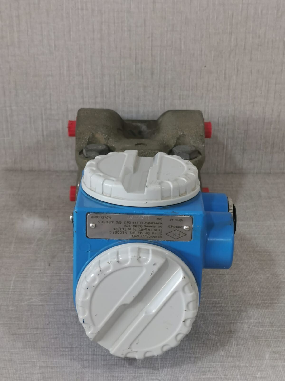 Endress+Hauser PMD230-WH3H9ED1B ENDRESS+HAUSER PMD230-WH3H9ED1B DELTABAR PRESSURE TRANSMITTER 8