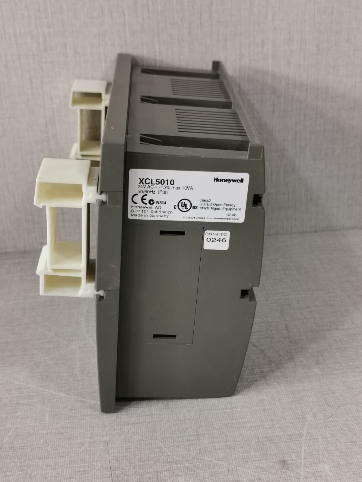 Honeywell Honeywell XCL5010 24V AC Honeywell XCL5010 24V AC + -15% max.10VA 50/60Hz,IP30 9