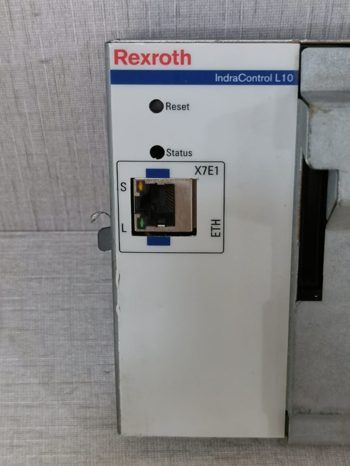 Rexroth R911170722-304 Rexroth CML10.1-NN-210-NB-NNNN-NW IndraControl L10 R911170722-304 4