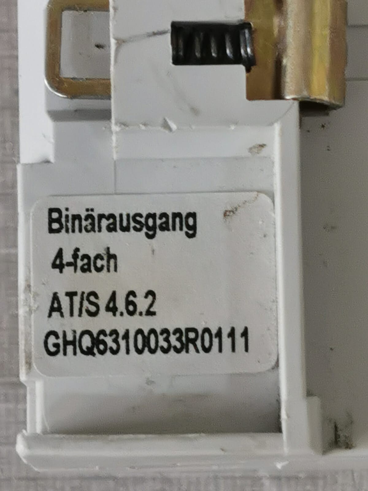 ABB GHQ6310033R0111 GHQ6310033R0111 ABB i-bus AT/S 4.6.2 Switch Actuator 2