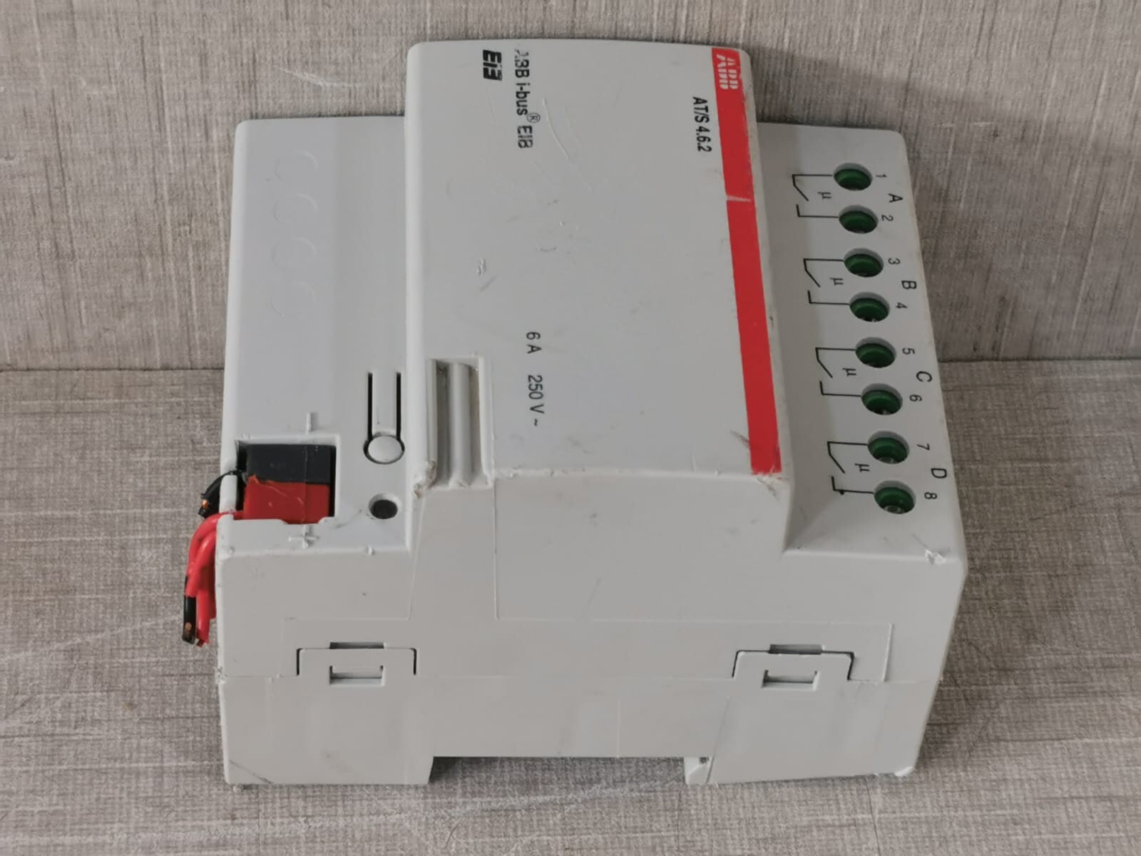 ABB GHQ6310033R0111 GHQ6310033R0111 ABB i-bus AT/S 4.6.2 Switch Actuator 7