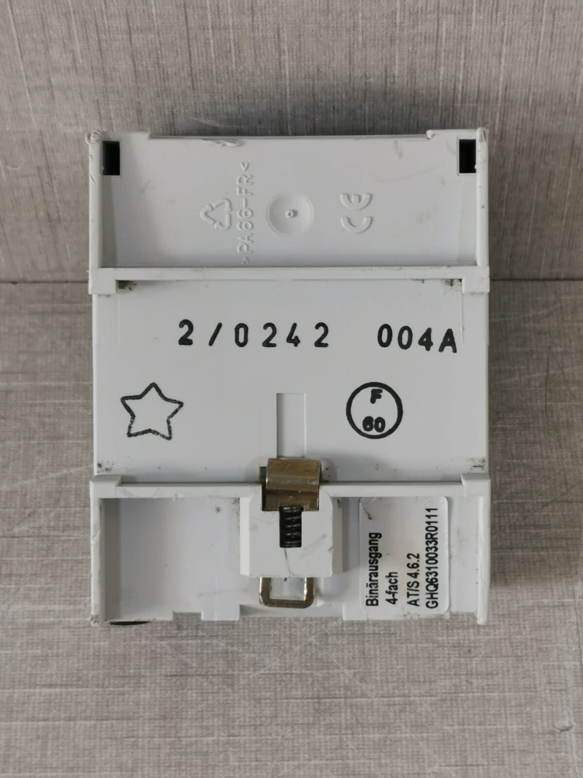ABB GHQ6310033R0111 GHQ6310033R0111 ABB i-bus AT/S 4.6.2 Switch Actuator 9