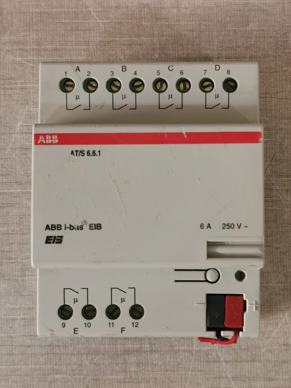 ABB GHQ6310023R0111 GHQ6310023R0111 ABB i-bus AT/S 6.6.1 Switch Actuator 3