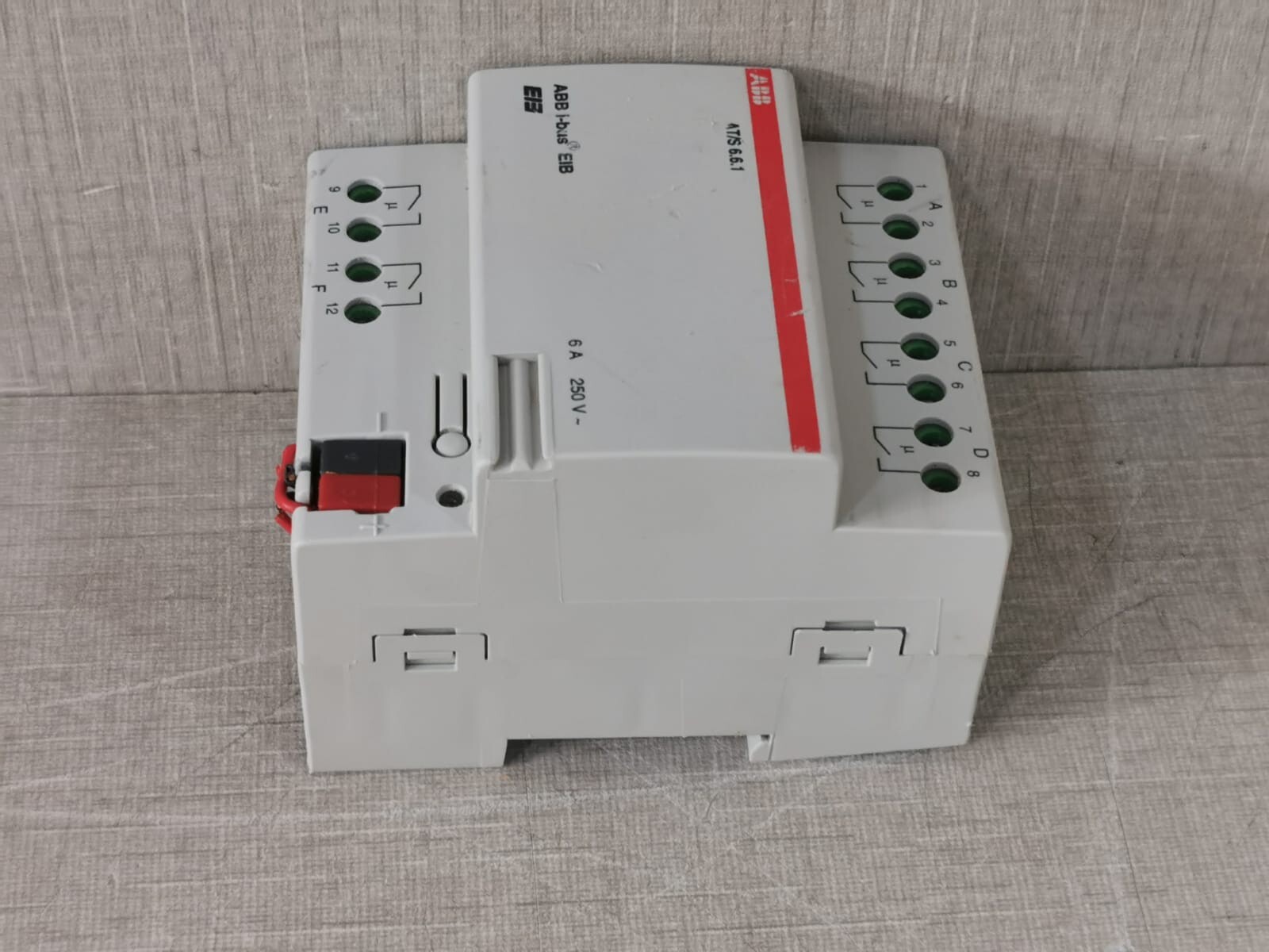 ABB GHQ6310023R0111 GHQ6310023R0111 ABB i-bus AT/S 6.6.1 Switch Actuator 7