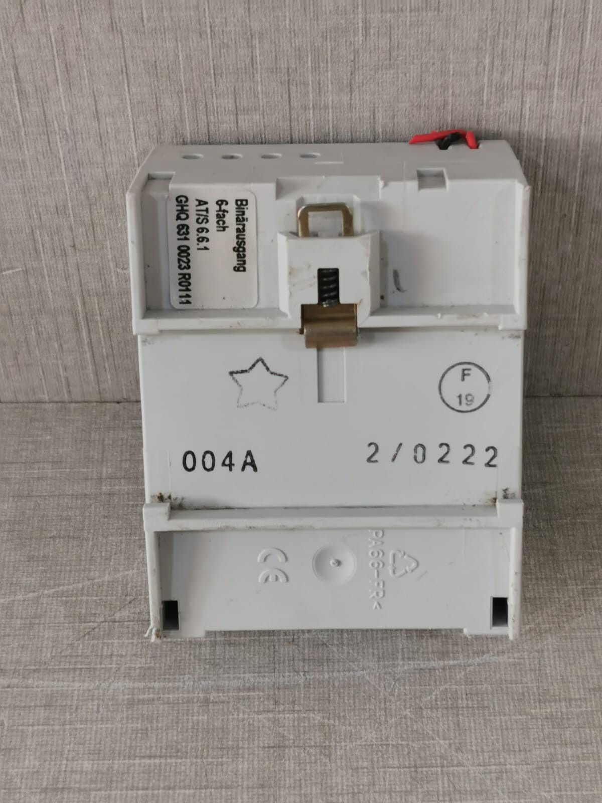 ABB GHQ6310023R0111 GHQ6310023R0111 ABB i-bus AT/S 6.6.1 Switch Actuator 9