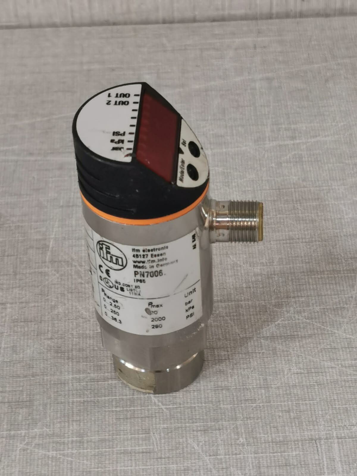IFM Electronic PN7006 IFM Electronic PN7006 PRESSURE SENSOR SWITCH W/ DISPLAY 4
