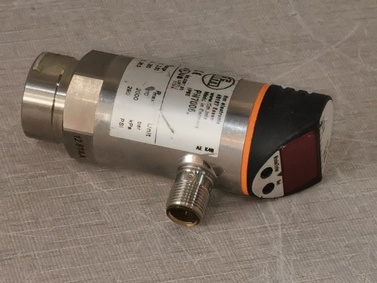 IFM Electronic PN7006 IFM Electronic PN7006 PRESSURE SENSOR SWITCH W/ DISPLAY 5