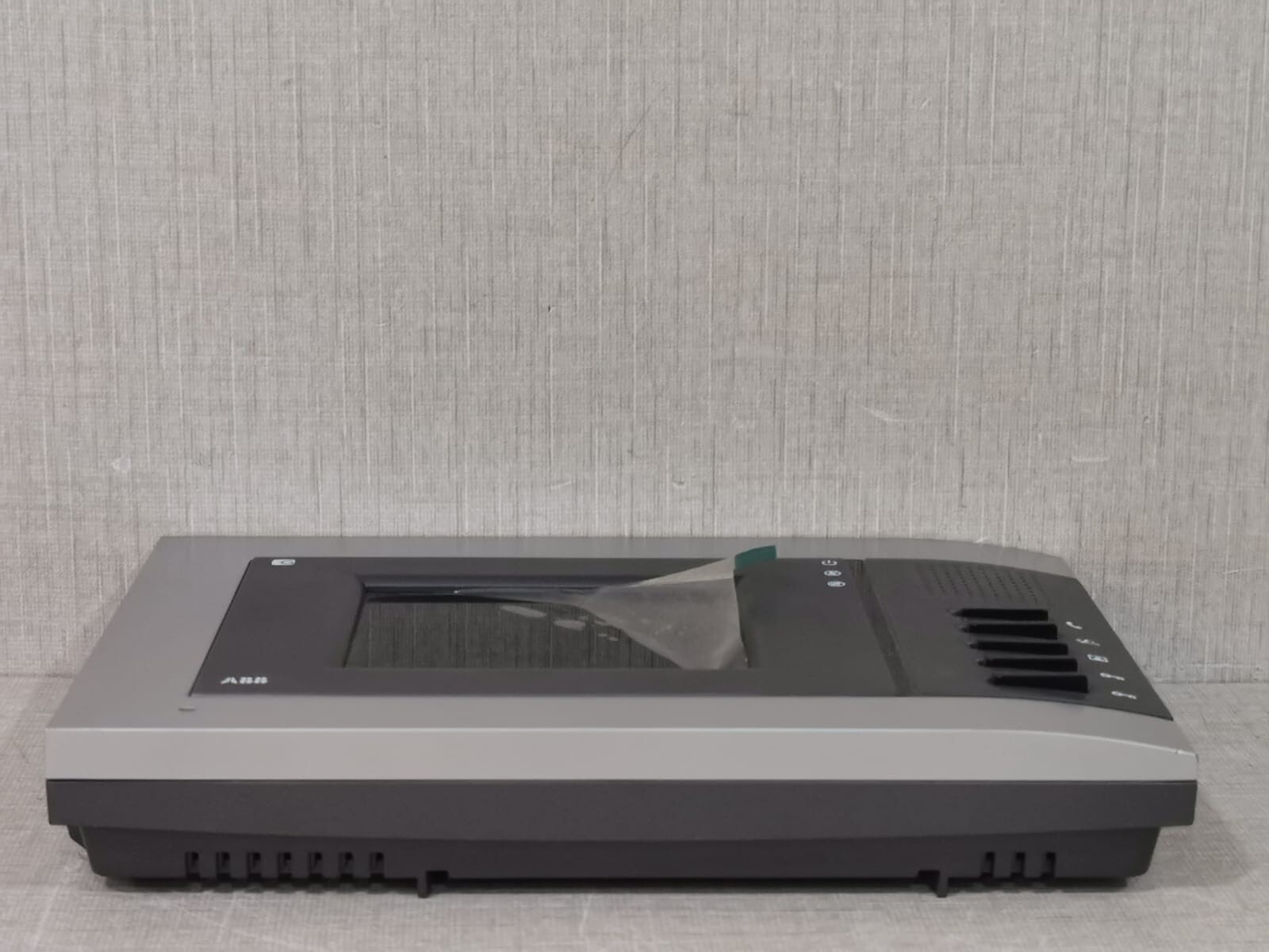 ABB GF3030 ABB GF3030 INDOOR STATION INPUT 14V 7