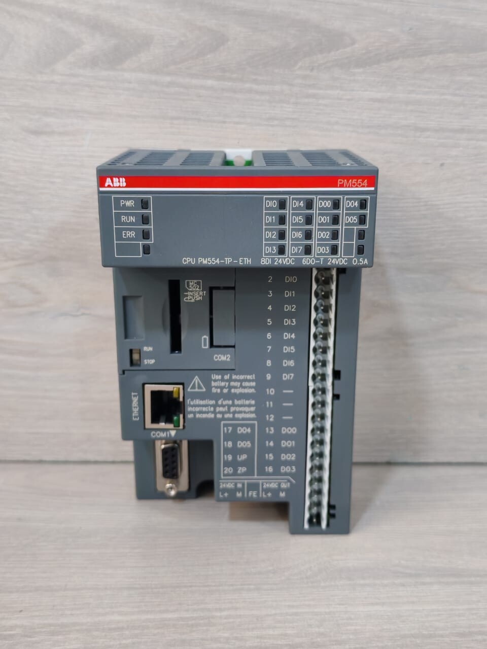 ABB 1SAP120600R0071 ABB 1SAP120600R0071 PM554-TP-ETH C1 CPU 128KB ETHERNET 2