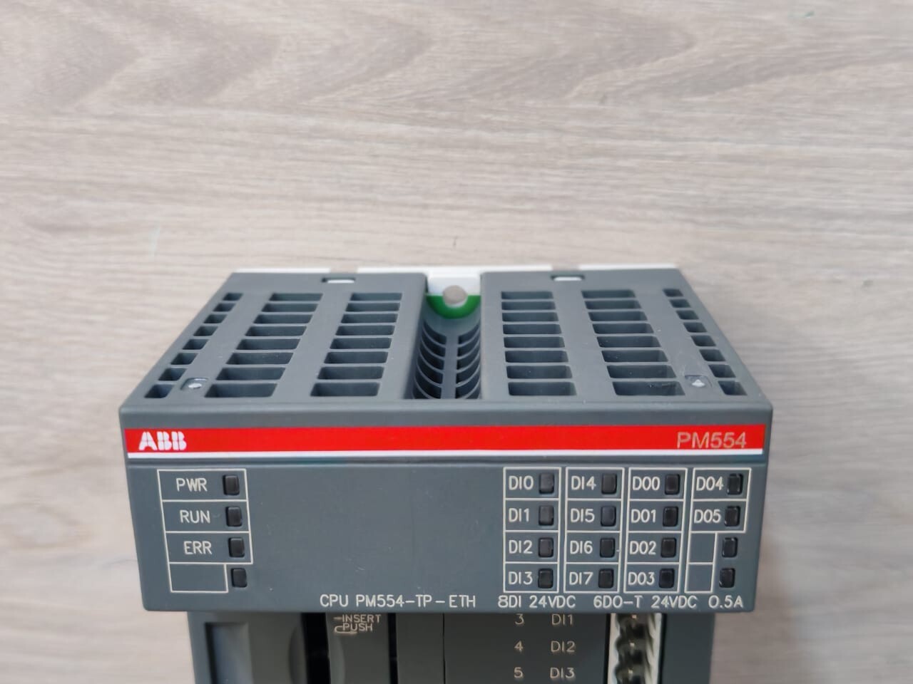 ABB 1SAP120600R0071 ABB 1SAP120600R0071 PM554-TP-ETH C1 CPU 128KB ETHERNET 3