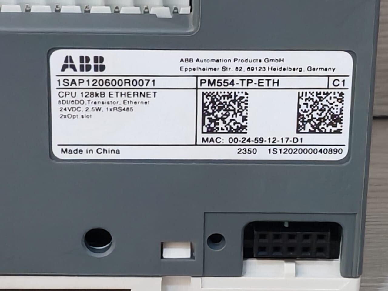 ABB 1SAP120600R0071 ABB 1SAP120600R0071 PM554-TP-ETH C1 CPU 128KB ETHERNET 8