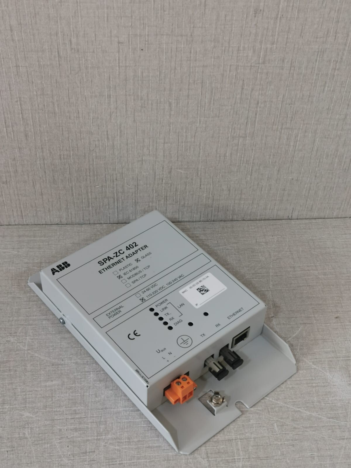 ABB SPA-ZC 402 ABB SPA-ZC 402 ETHERNET ADAPTER REV C2.1.1 6