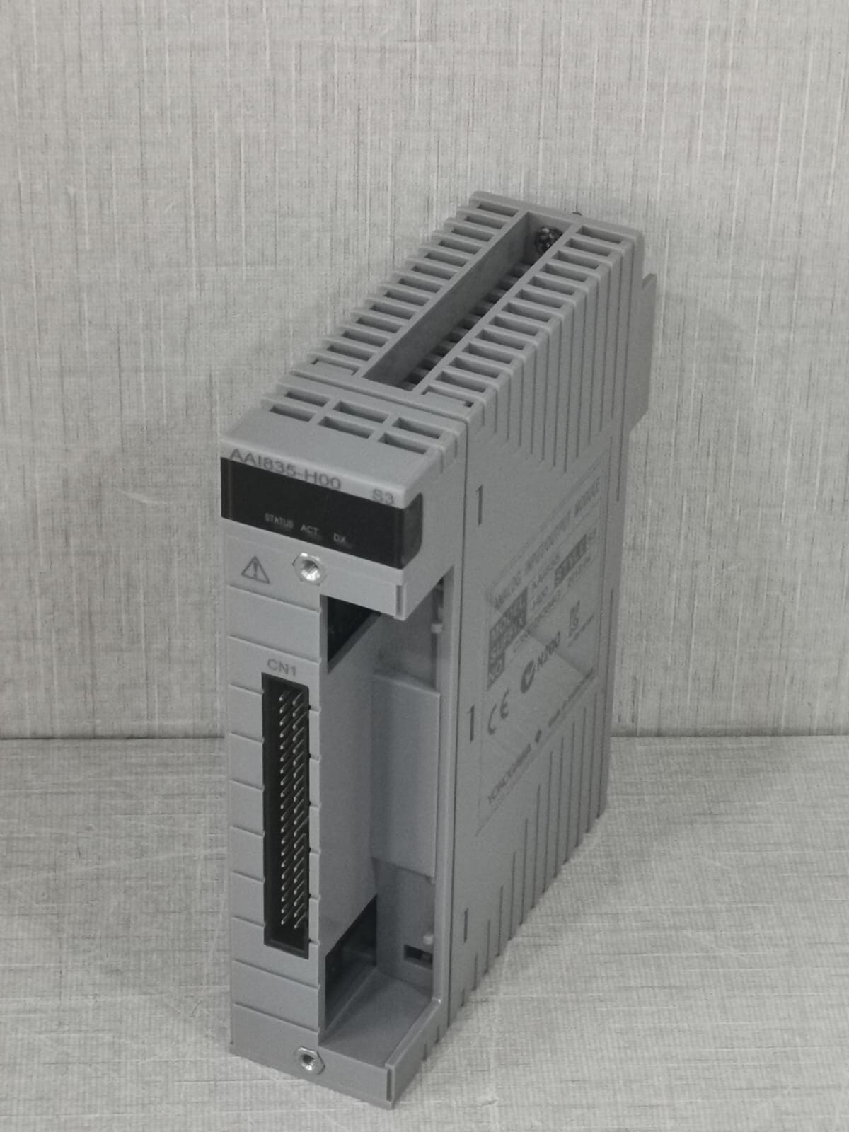 Yokogawa AAI835-H00 S3 YOKOGAWA AAI835-H00 S3 ANALOG INPUT/OUTPUT MODULE 2