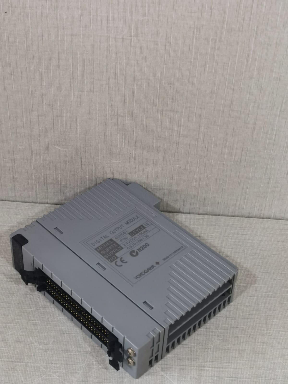 Yokogawa ADV561-P00 S2 YOKOGAWA ADV561-P00 S2 DIGITAL OUTPUT MODULE 8