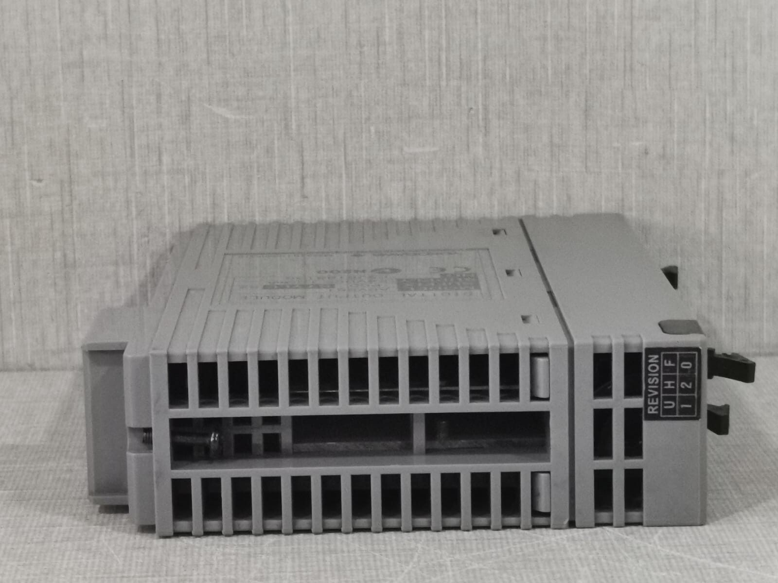 Yokogawa ADV561-P00 S2 YOKOGAWA ADV561-P00 S2 DIGITAL OUTPUT MODULE 10