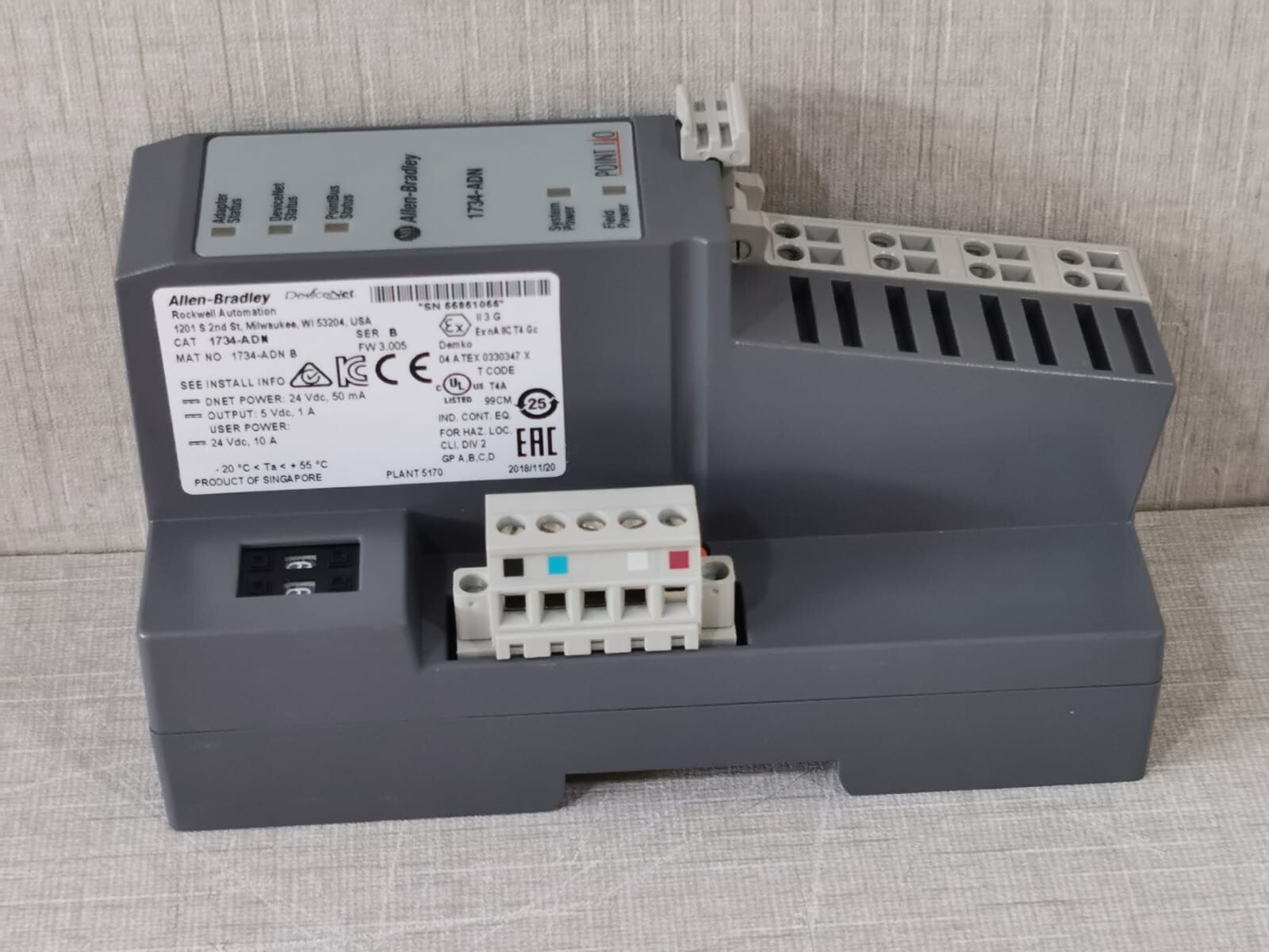 Allen-Bradley 1734-ADN Allen Bradley 1734-ADN Point I/O DeviceNet Network Adaptor Ser. B 8