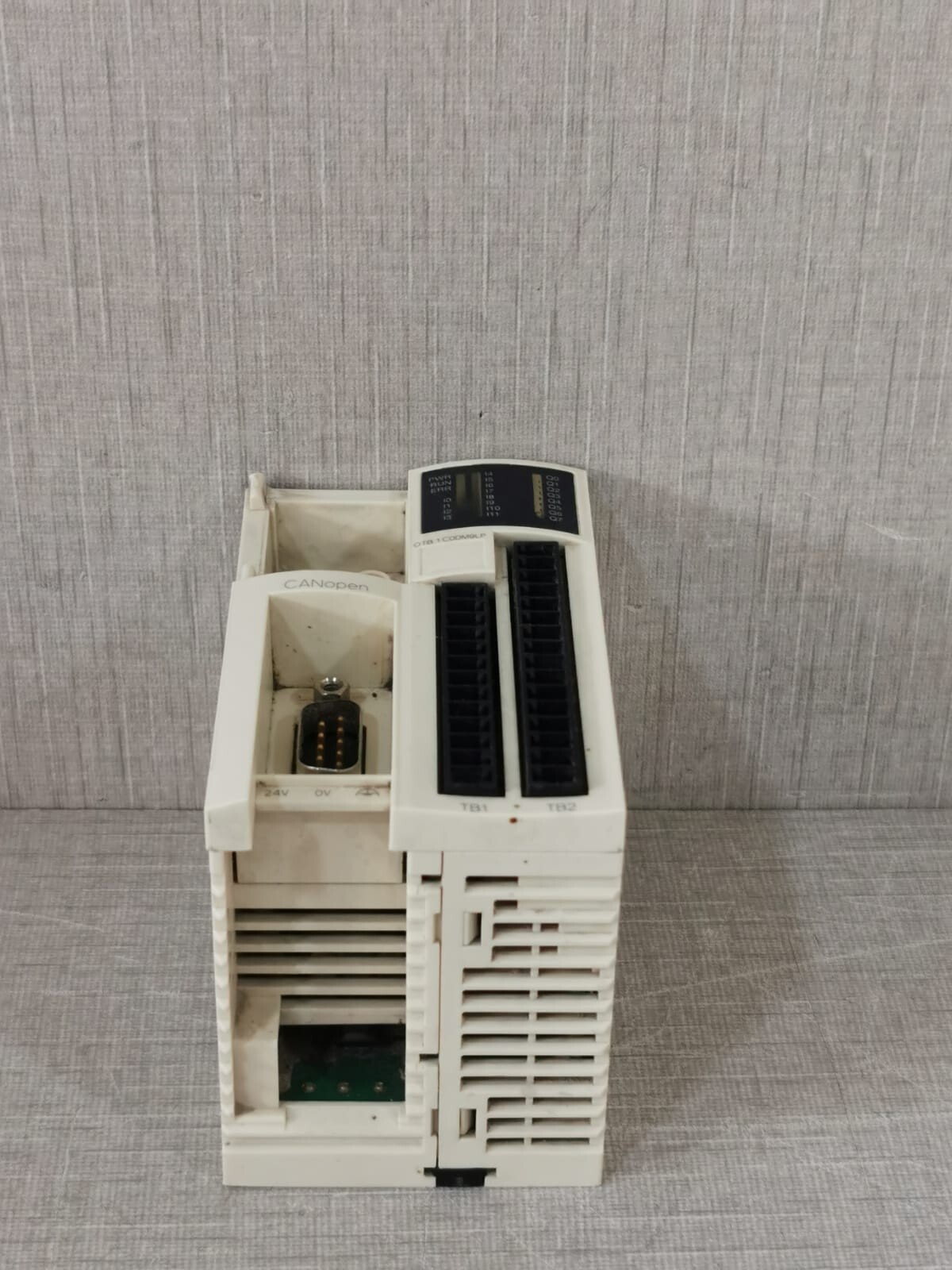 Schneider Electric OTB1C0DM9LP SCHNEIDER OTB1C0DM9LP CANopen MODULE 8