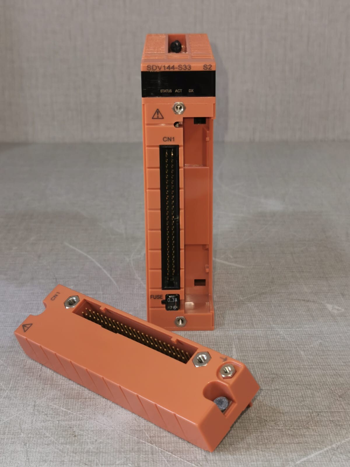 Yokogawa SDV144-S33 S2 SDV144 Yokogawa SDV144-S33 S2 Digital Input Module with Connector/Terminal Pin 5