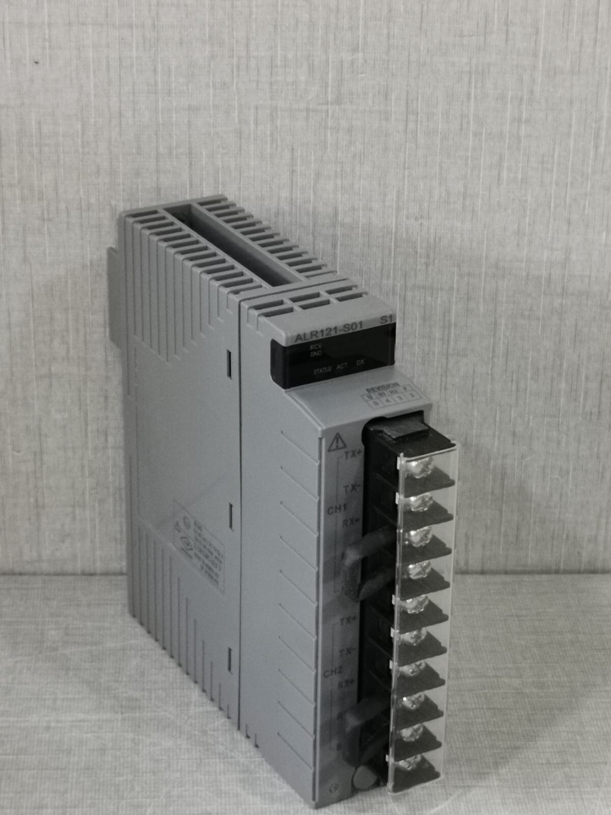 Yokogawa ALR121-S01-S1 ALR121-S01-S1 YOKOGAWA RS-422/RS-485 MODULE 7