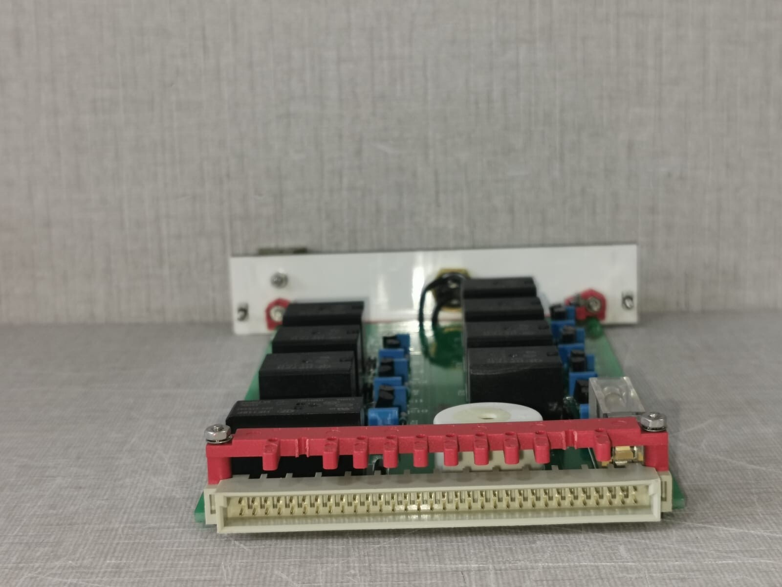 ELECTRONIC DEVICES ED-780 ELECTRONIC DEVICES ED 780 REV.2 RELAY MODULE 8