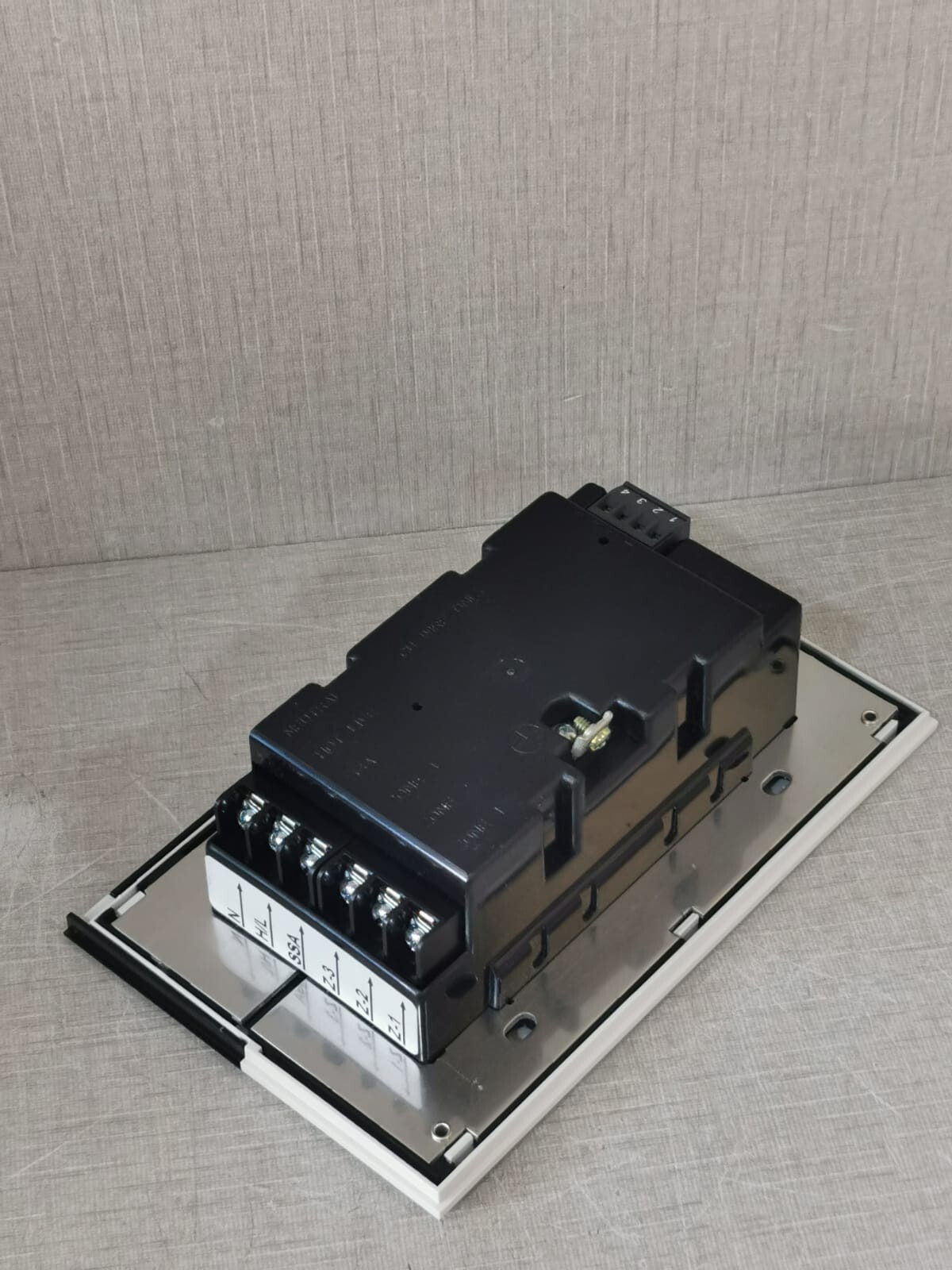 Lutron EYE-3000 LUTRON GRX-3101-T-AU-WH GRAFIK EYE 3000 SERIES CONTROL UNIT 8