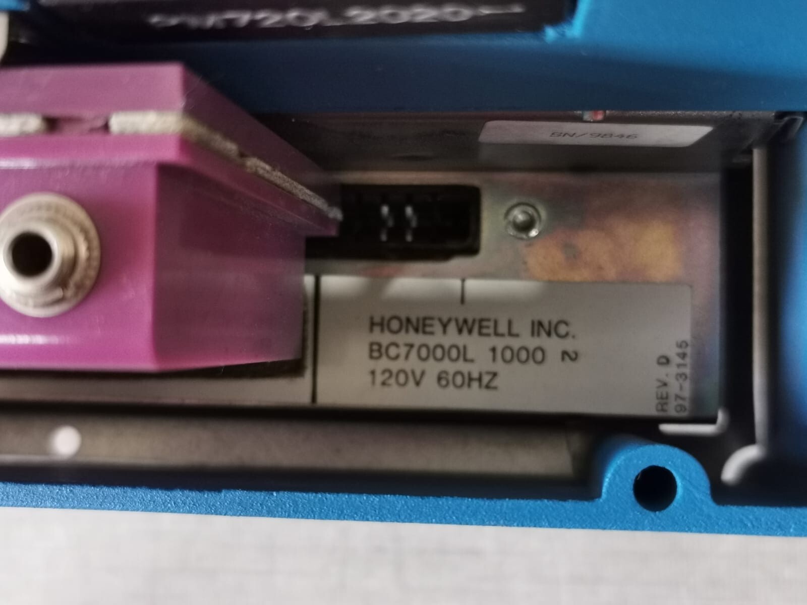 Honeywell BC7000L-1000 Honeywell BC7000L-1000 MicroComputer Burner Control System 120V 60Hz 2