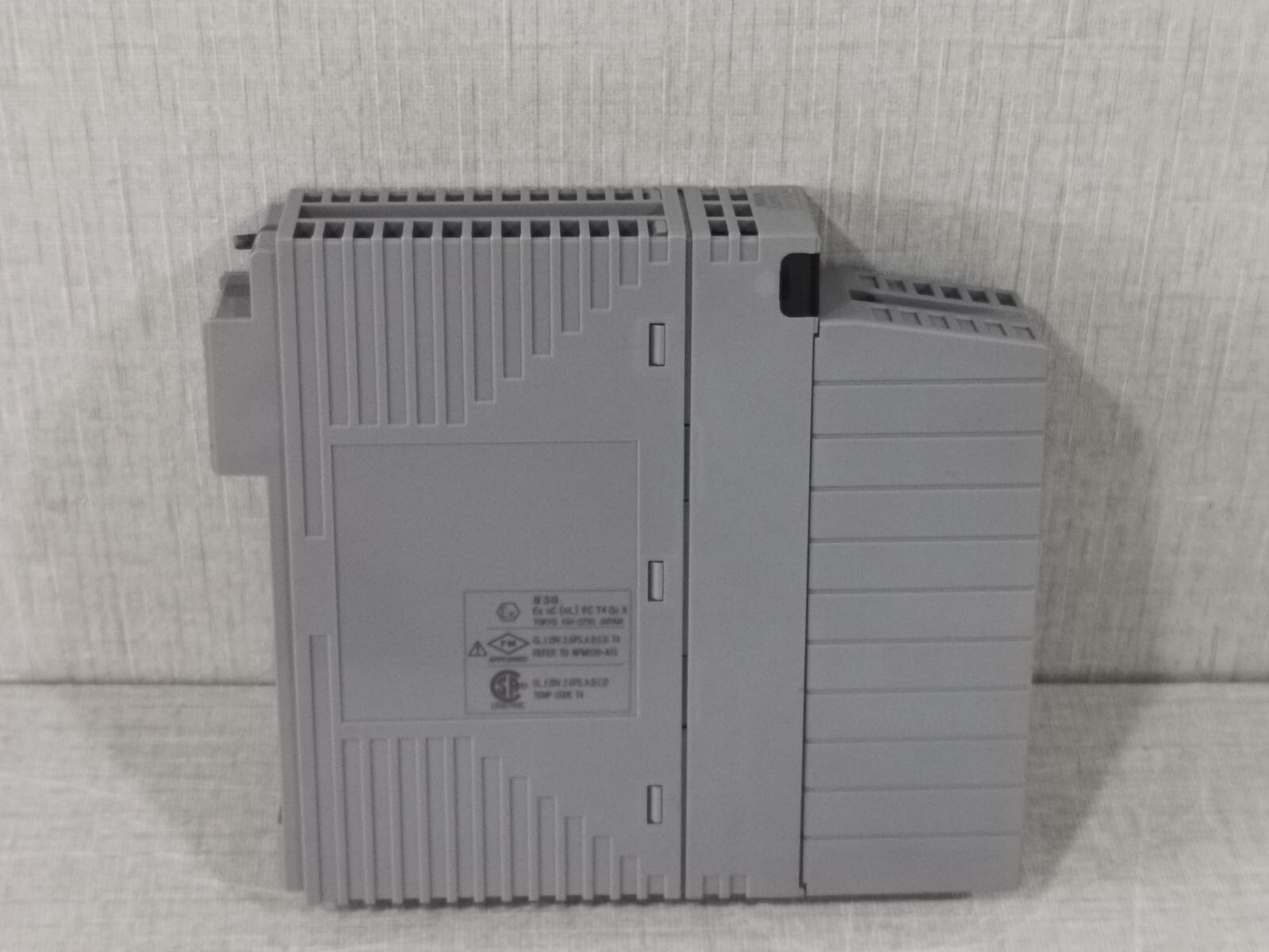 Yokogawa AAI543-H03 YOKOGAWA AAI543-H03 S1 ANALOG OUTPUT MODULE+ ATA4S-00 S2 PIN ADAPTER 7