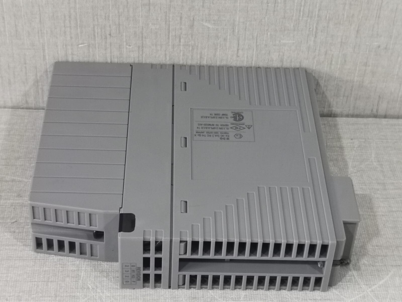 Yokogawa AAI543-H03 YOKOGAWA AAI543-H03 S1 ANALOG OUTPUT MODULE+ ATA4S-00 S2 PIN ADAPTER 9