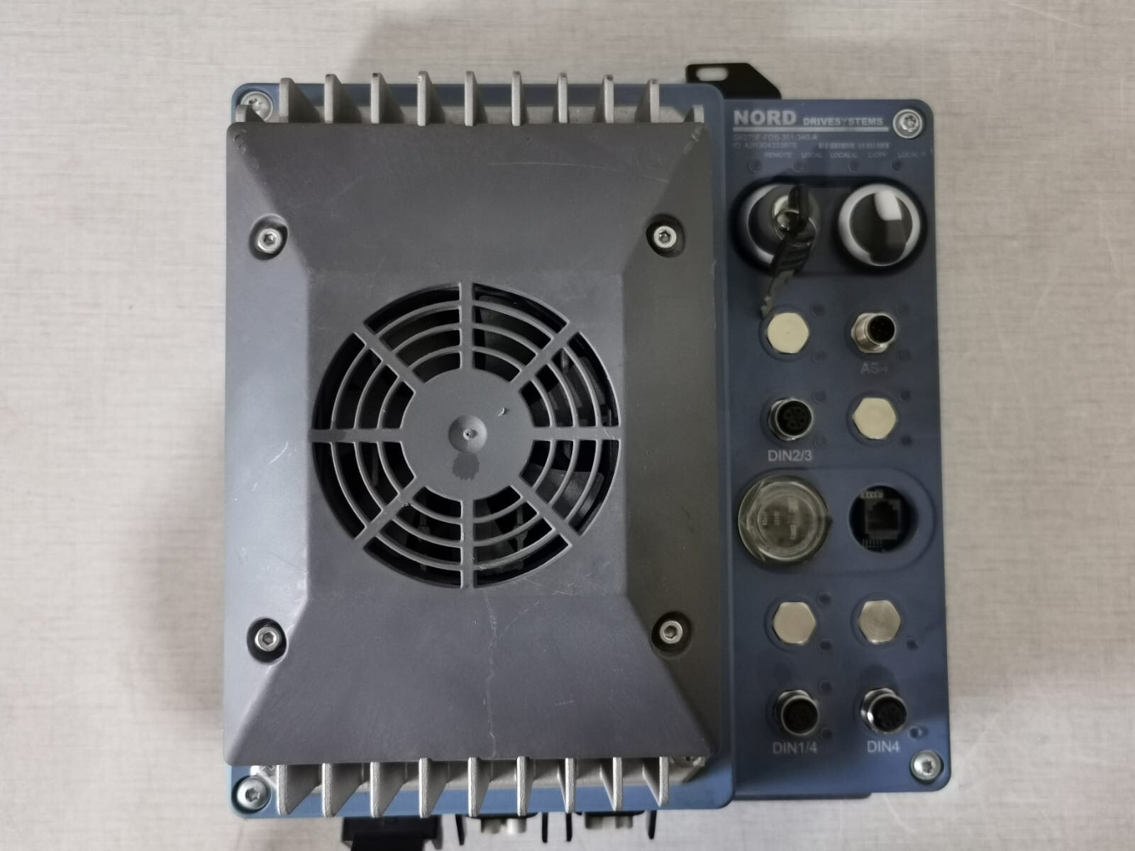 NORD Drive Systems 5060807-100 NORD Drive Systems SK270E-FDS-301-340-A Nord Frequency Inverter P/n: 5060807-100 3