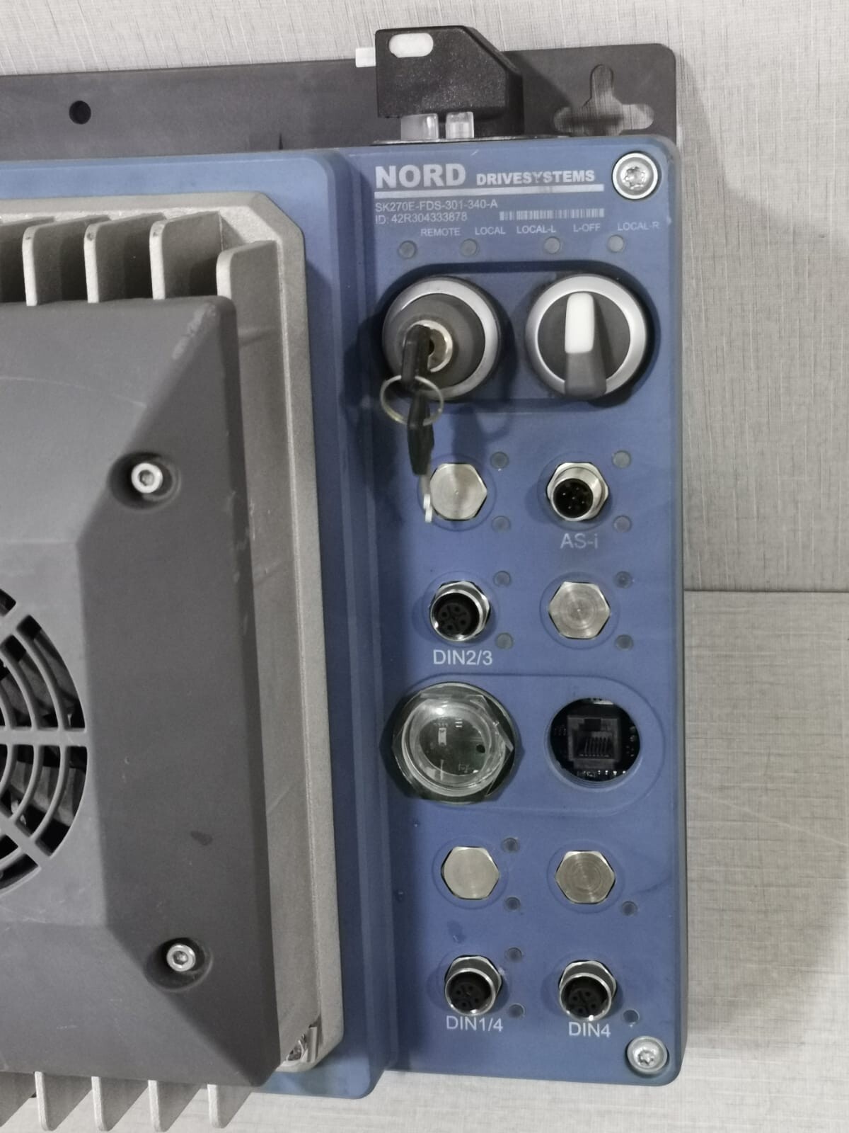 NORD Drive Systems 5060807-100 NORD Drive Systems SK270E-FDS-301-340-A Nord Frequency Inverter P/n: 5060807-100 9