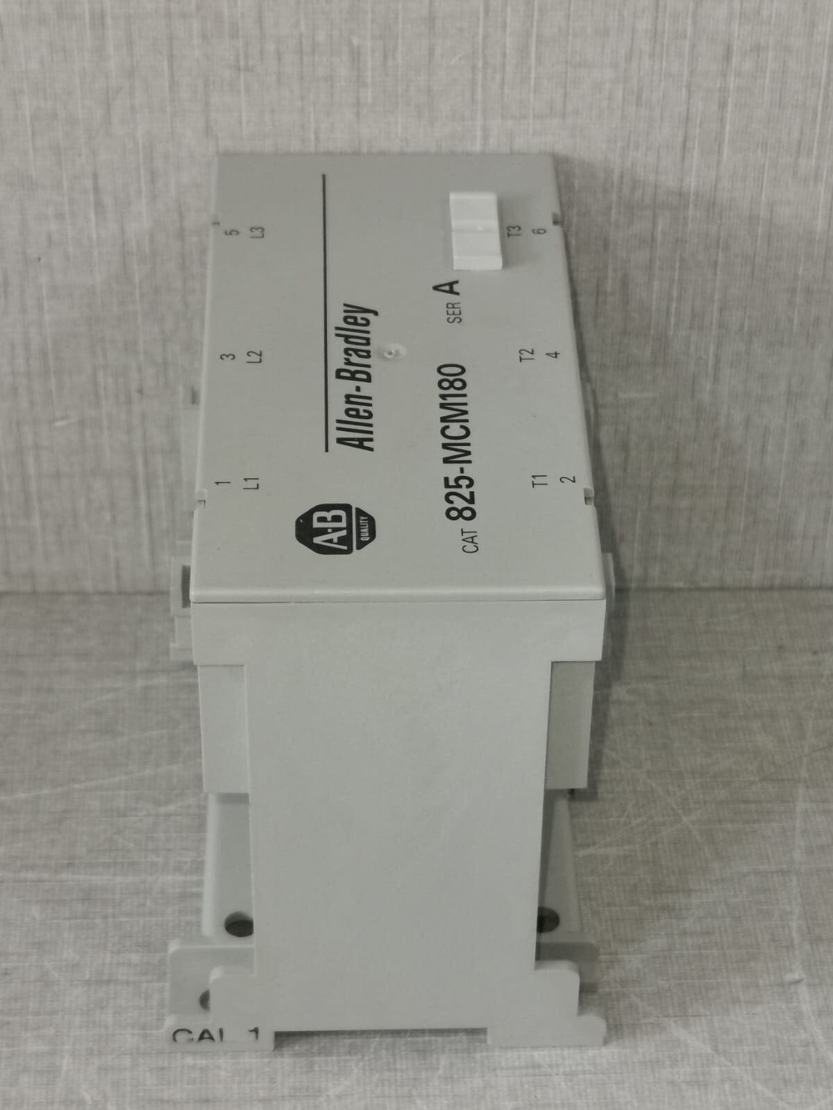 Allen-Bradley 825-MCM180 ALLEN-BRADLEY 825-MCM180 SER A CONVERTER MODULE - W/ FILTHY BOX 8