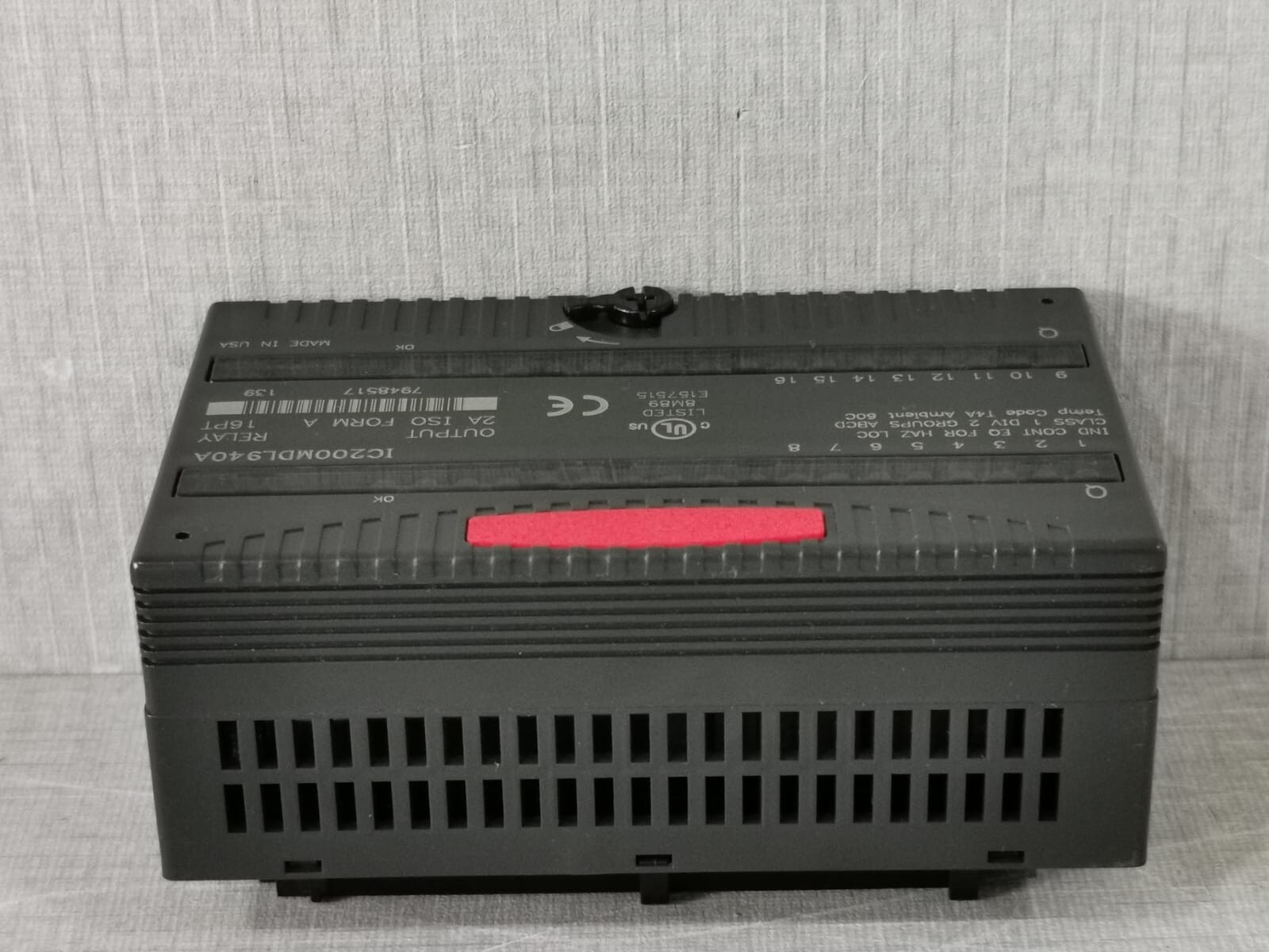 GE Fanuc IC200MDL940A GE FANUC IC200MDL940A OUTPUT RELAY ISOLATED 2A FORM A 16PT 7