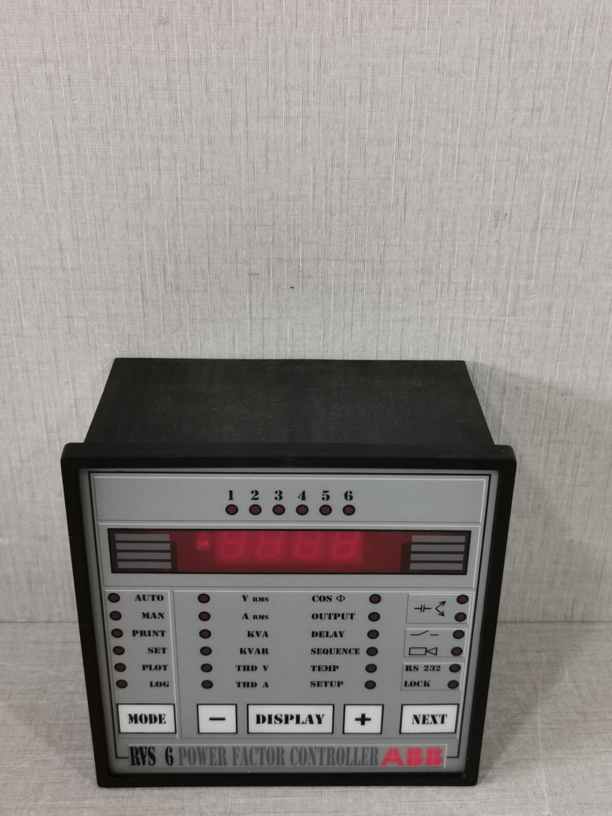ABB 20.050.82225 ABB RVS 6 /20.050.82225 POWER FACTOR CONTROLLER 100-120V 50-60HZ 2