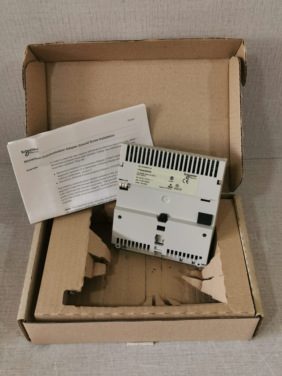 Schneider Electric 170AAI03000 TSX Momentum I/O Base - W/ FILTHY BOX