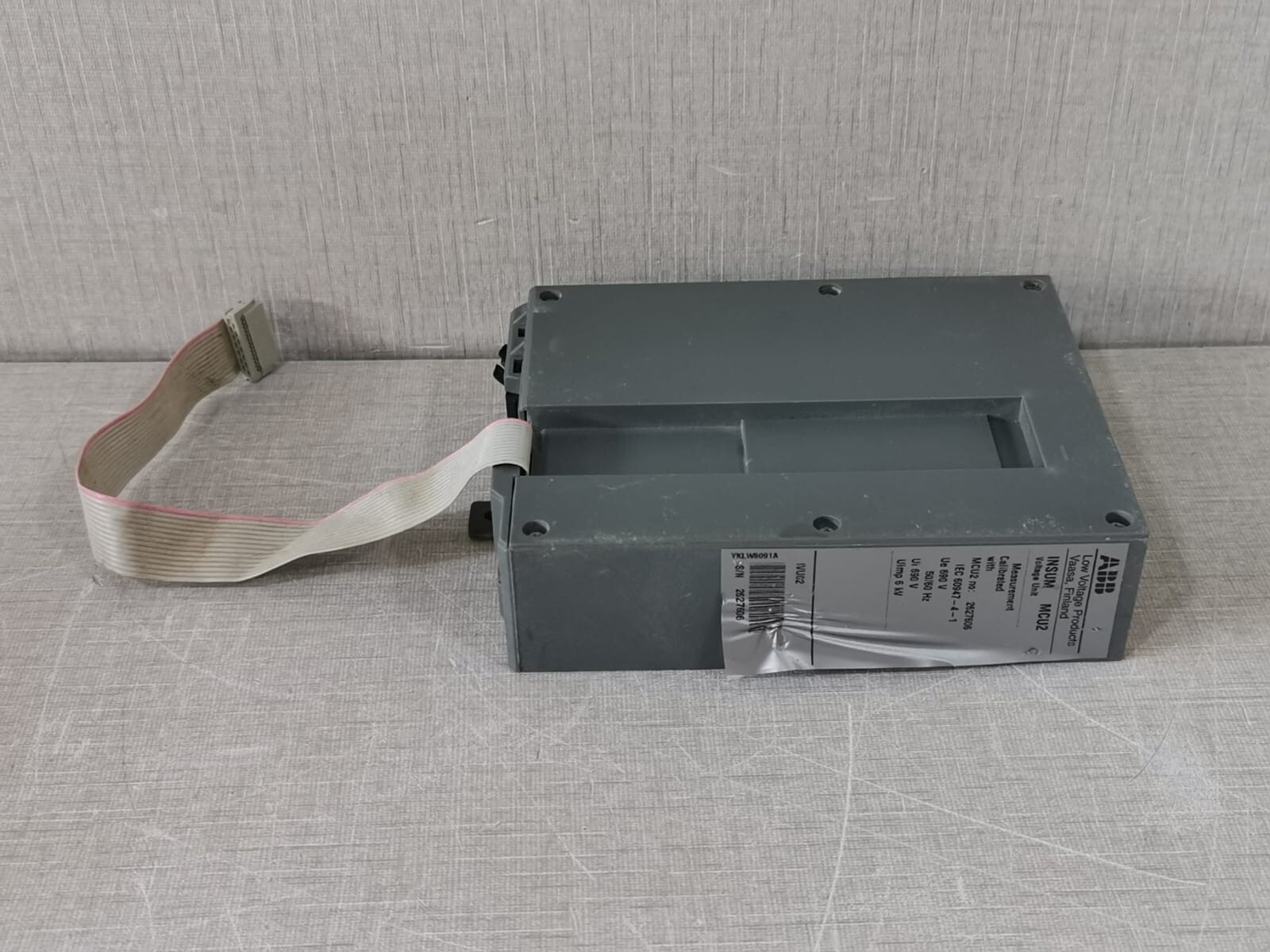 ABB UNIT-WITH ABB INSUM MCU2 Voltage Unit-WITH BROKEN CONNECTOR CLIP 4
