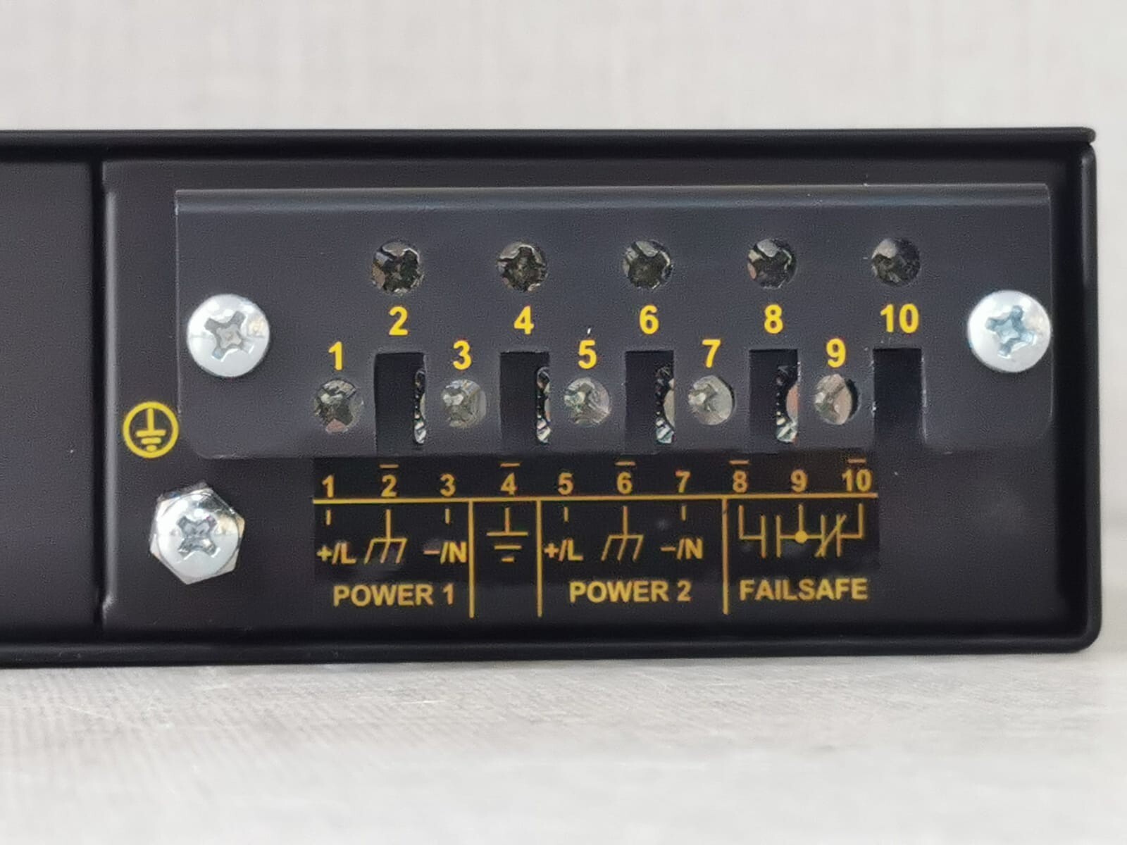 Siemens RX1000 RuggedCom RX1000-R-RM-HI-HI-XX-XX-TX01-FX01-XXX-XXX-XX 6