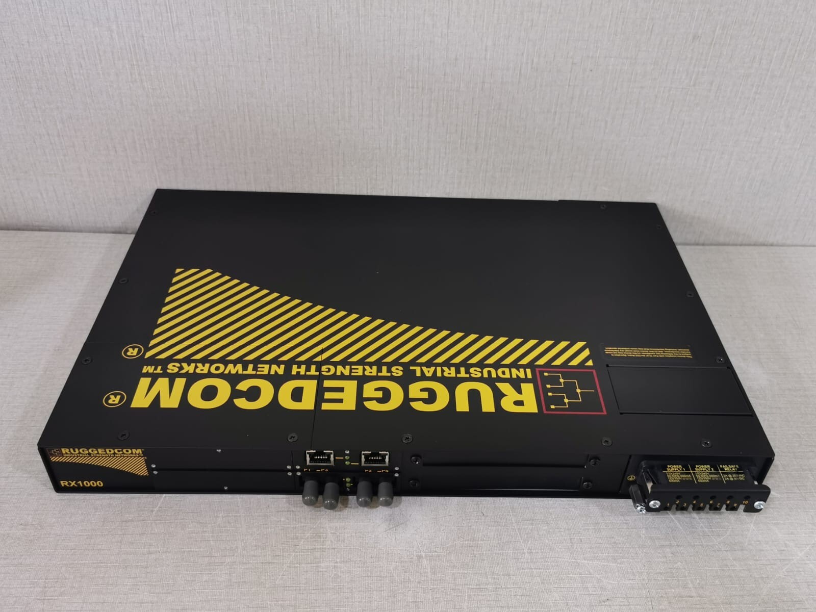 Siemens RX1000 RuggedCom RX1000-R-RM-HI-HI-XX-XX-TX01-FX01-XXX-XXX-XX 7
