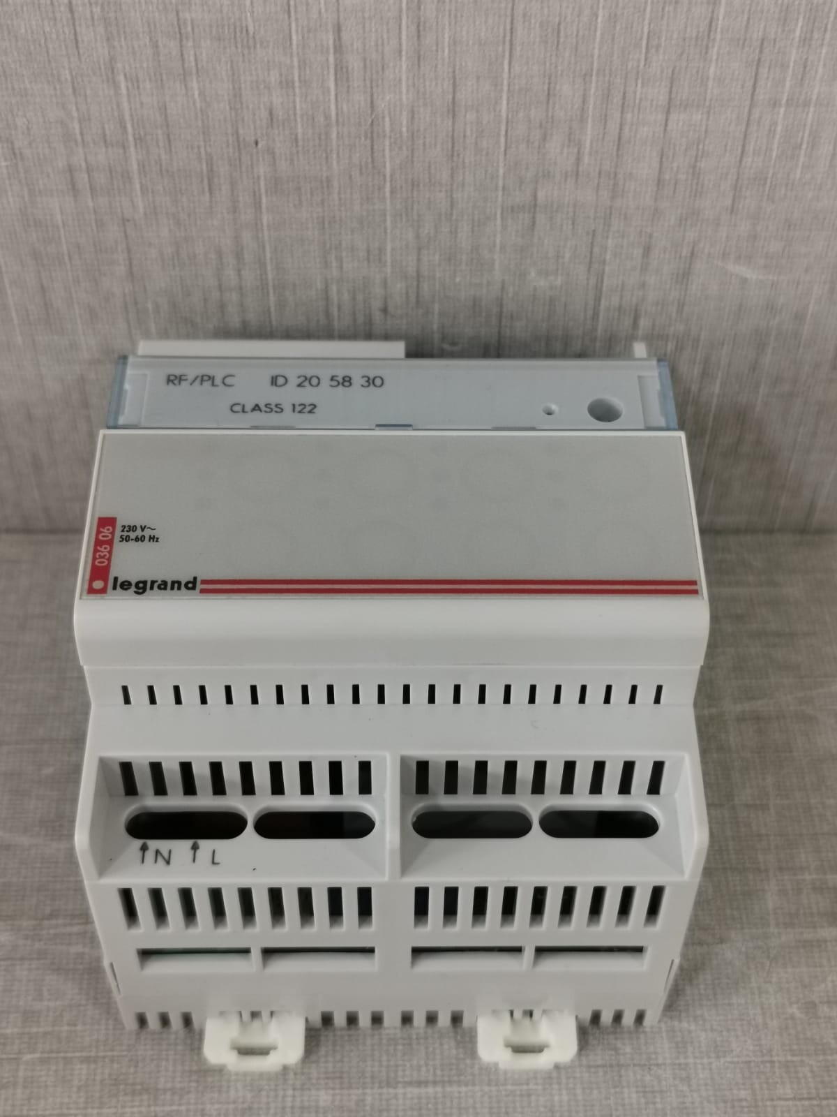 Legrand 036 06 LEGRAND 036 06 LEXIC SCALABLE RADIO INTERFACE 230V 50-60Hz 5