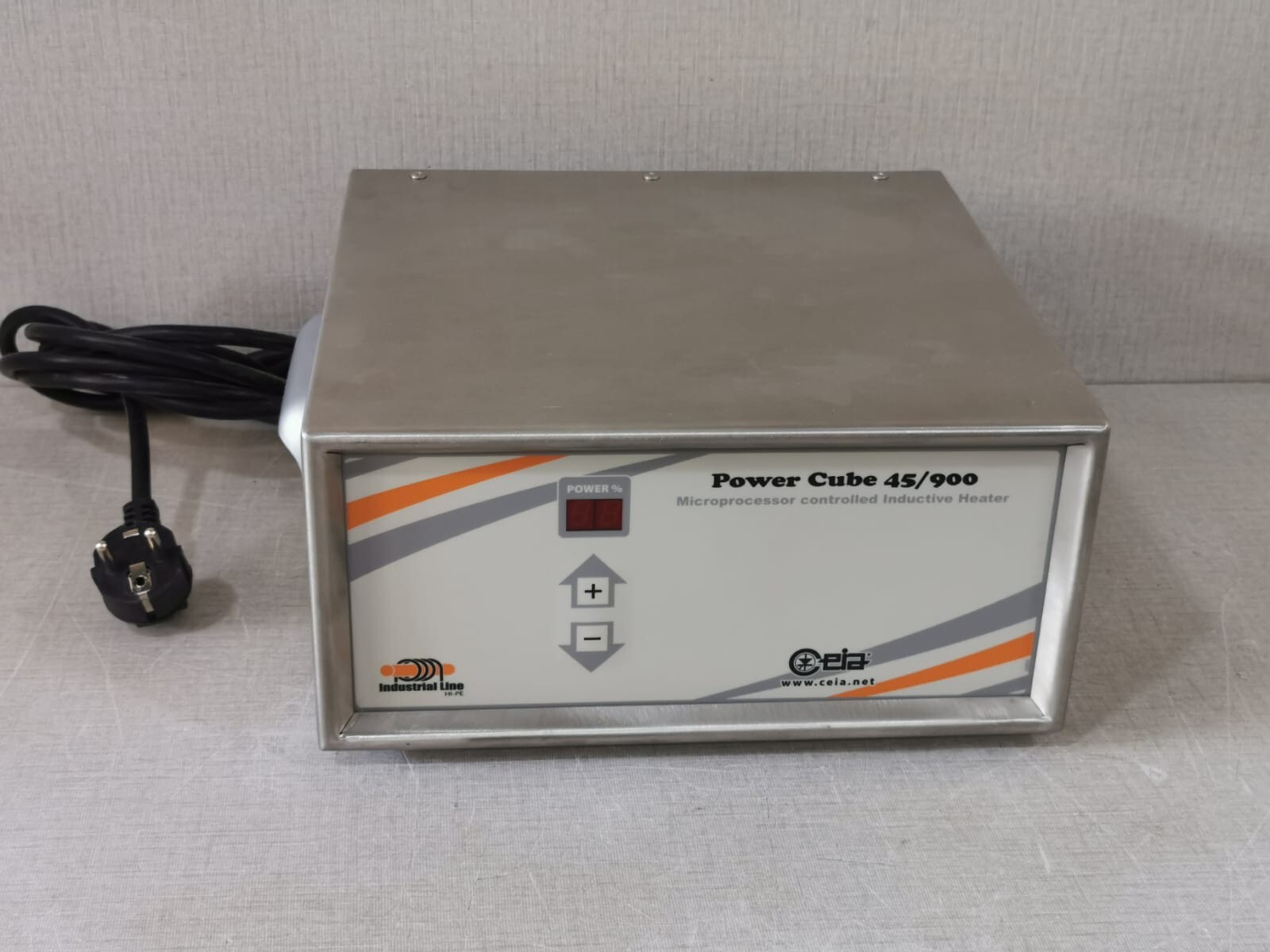 CEIA CUBE-45 CEIA POWER CUBE 45/900 MICROPROCESSOR CONTROLLED INDUCTIVE HEATER PW3-45/900 3