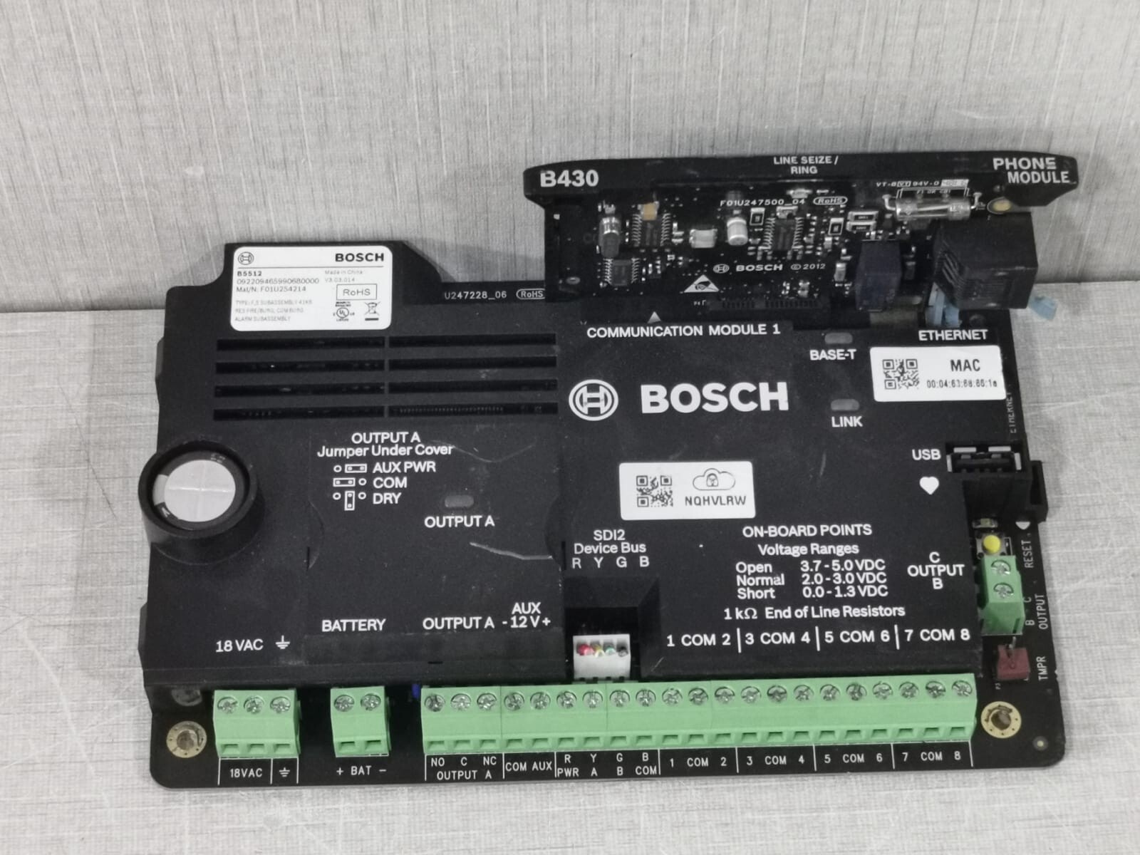 Bosch B5512 Bosch B5512 + B430 Security Alarm Control Panel Communicator V3.03.014 3