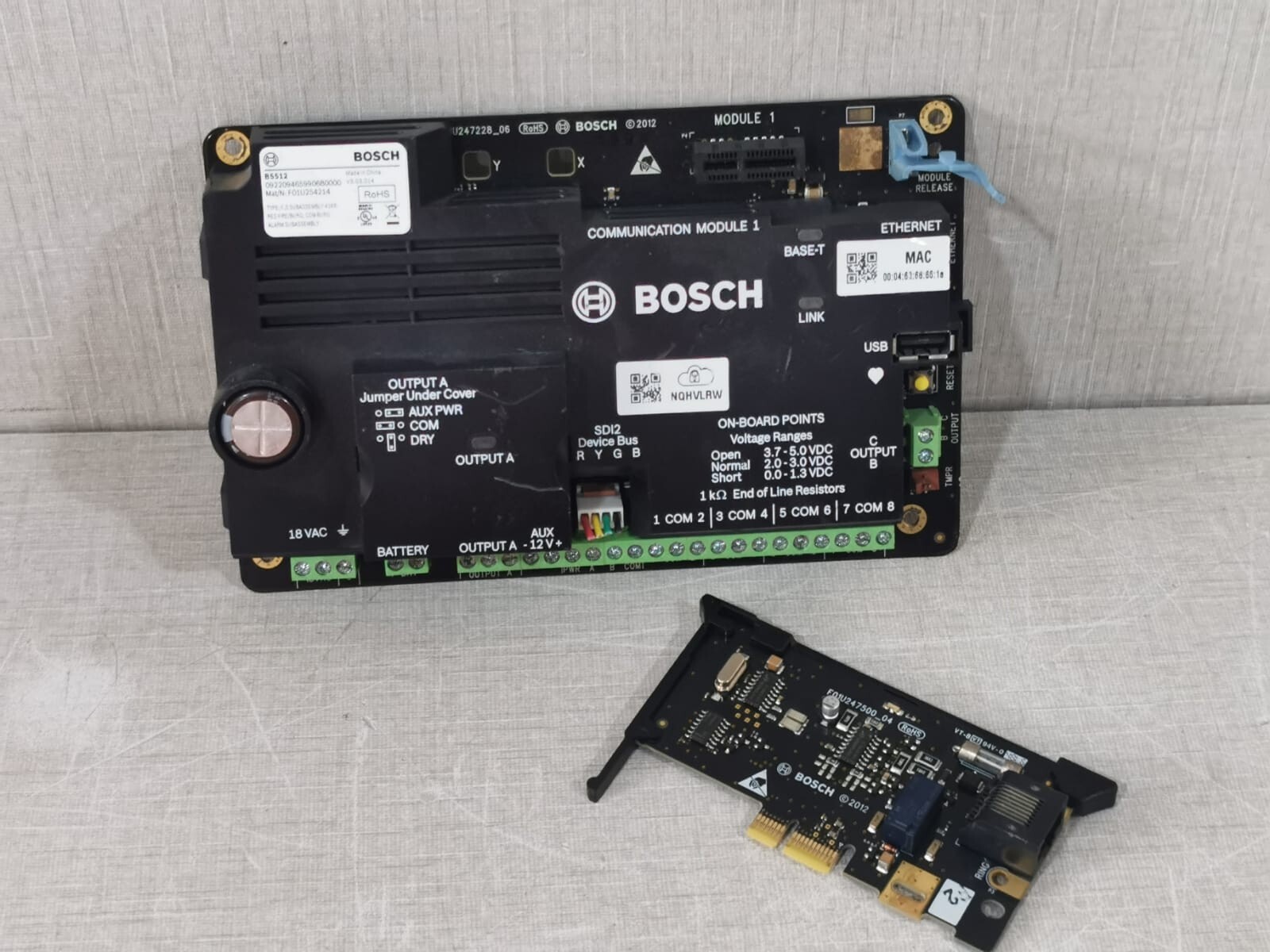 Bosch B5512 + B430 Security Alarm Control Panel Communicator V3.03.014