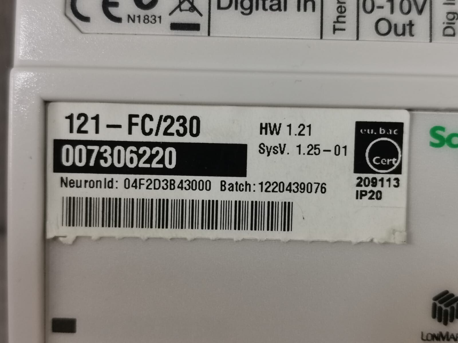 Schneider Electric XENTA-121-121 SCHNEIDER ELECTRIC TAC XENTA 121 121-FC/230 007306220 HW 1.21 CONTROLLER ZONE 4