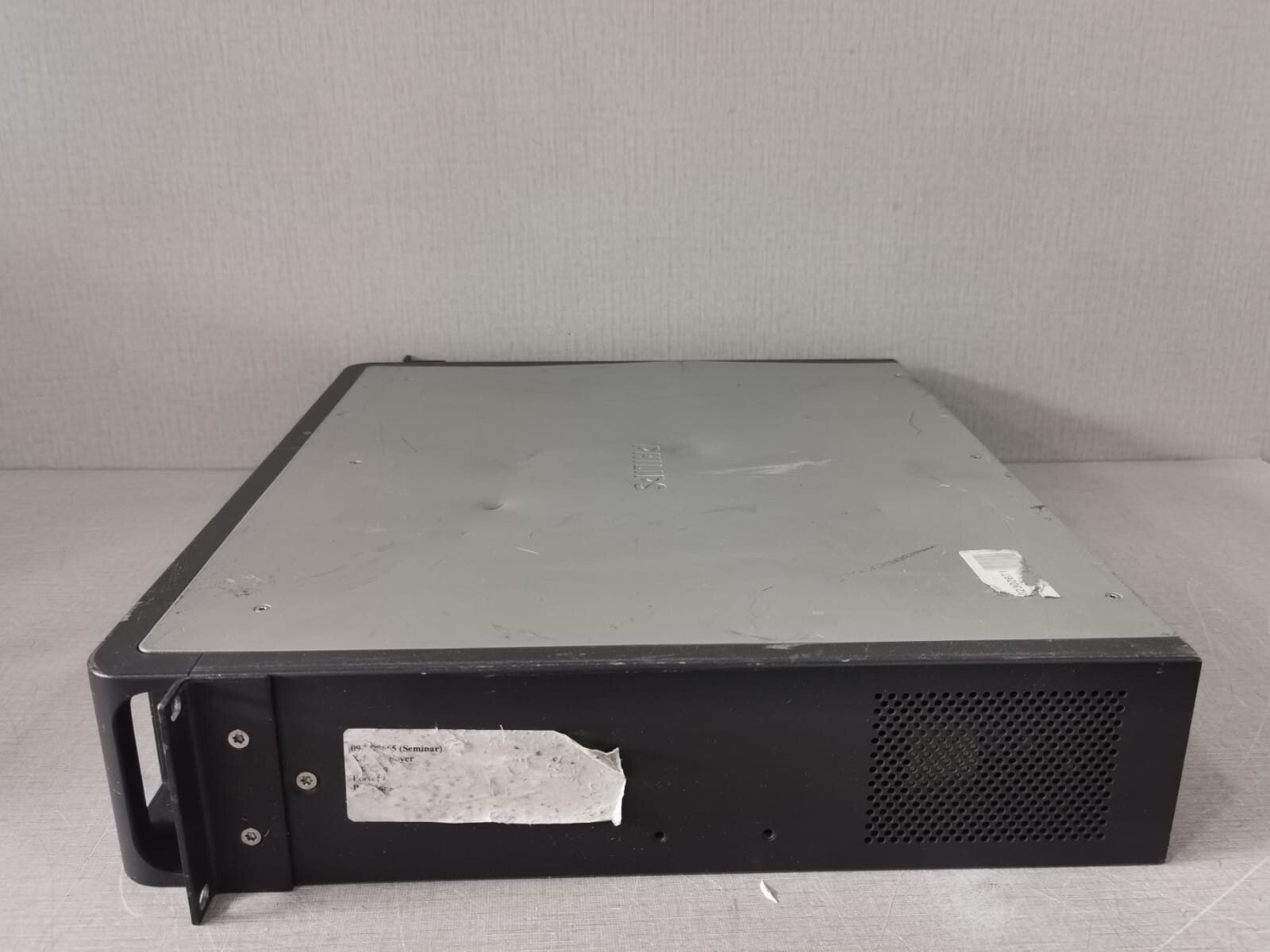 Philips LBB-4424 PHILIPS LBB 4424/00 HW01/02 POWER AMPLIFIER 100-240V 50-60Hz -W/ DARK SCREEN 7