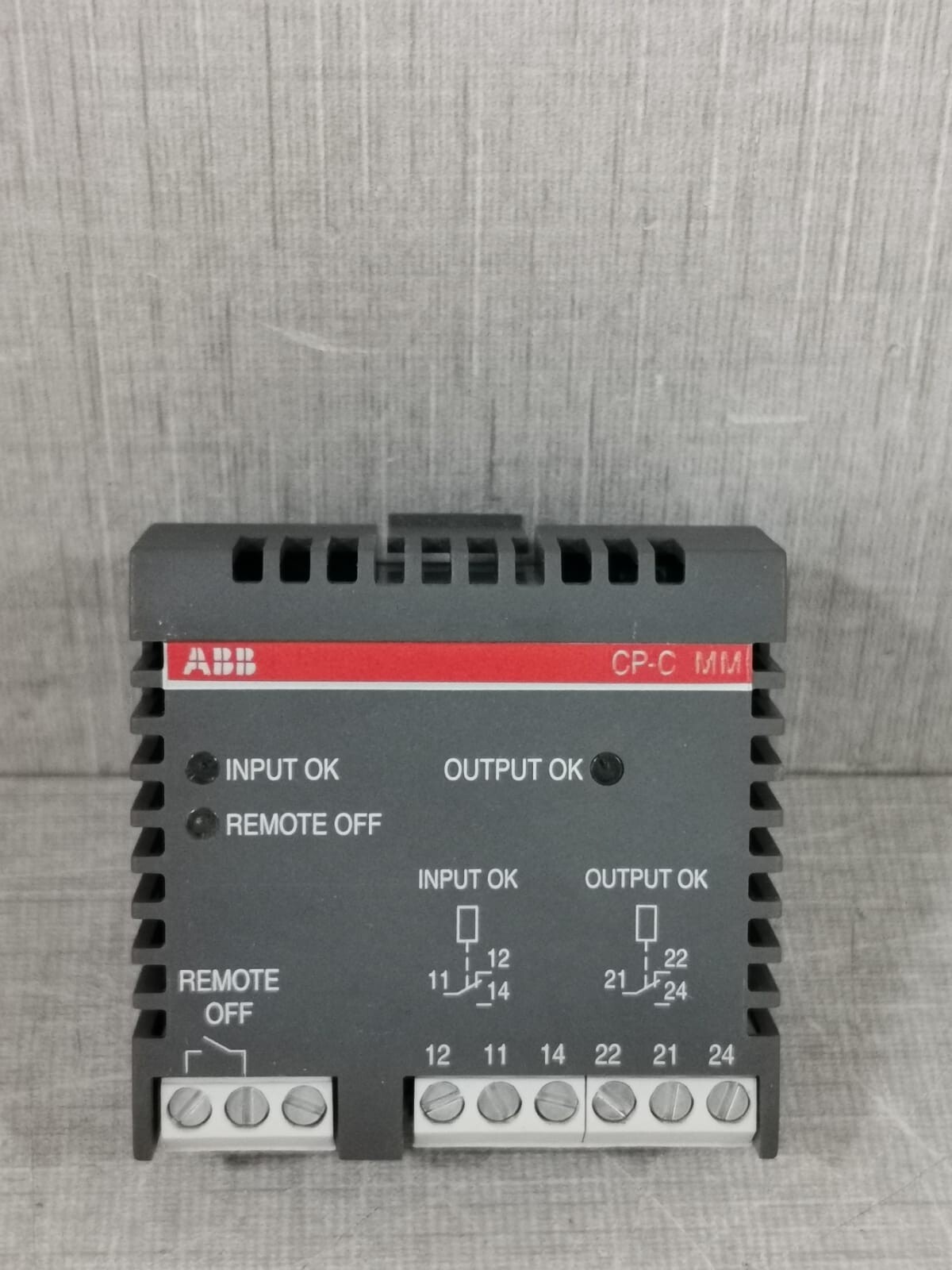 ABB CP-C ABB 1SVR427081R0000 CP-C MM MONITORING MODULE 2