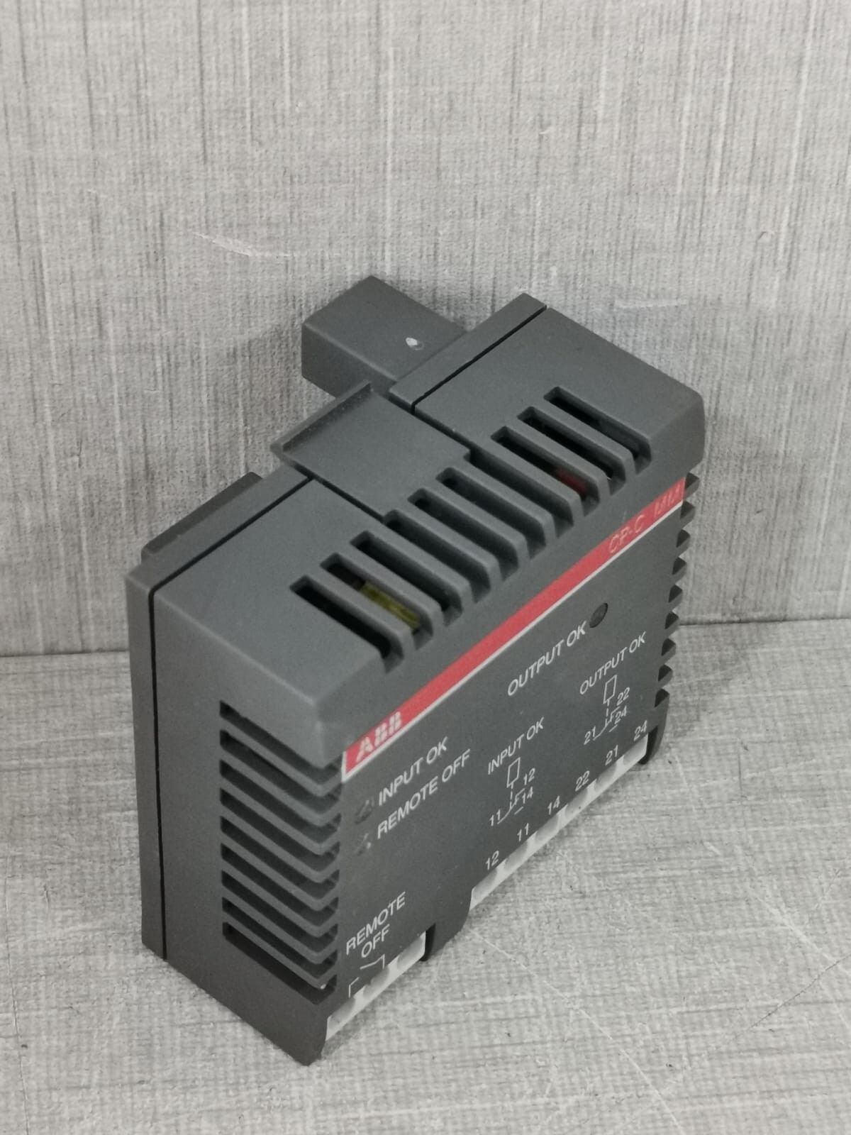 ABB CP-C ABB 1SVR427081R0000 CP-C MM MONITORING MODULE 3